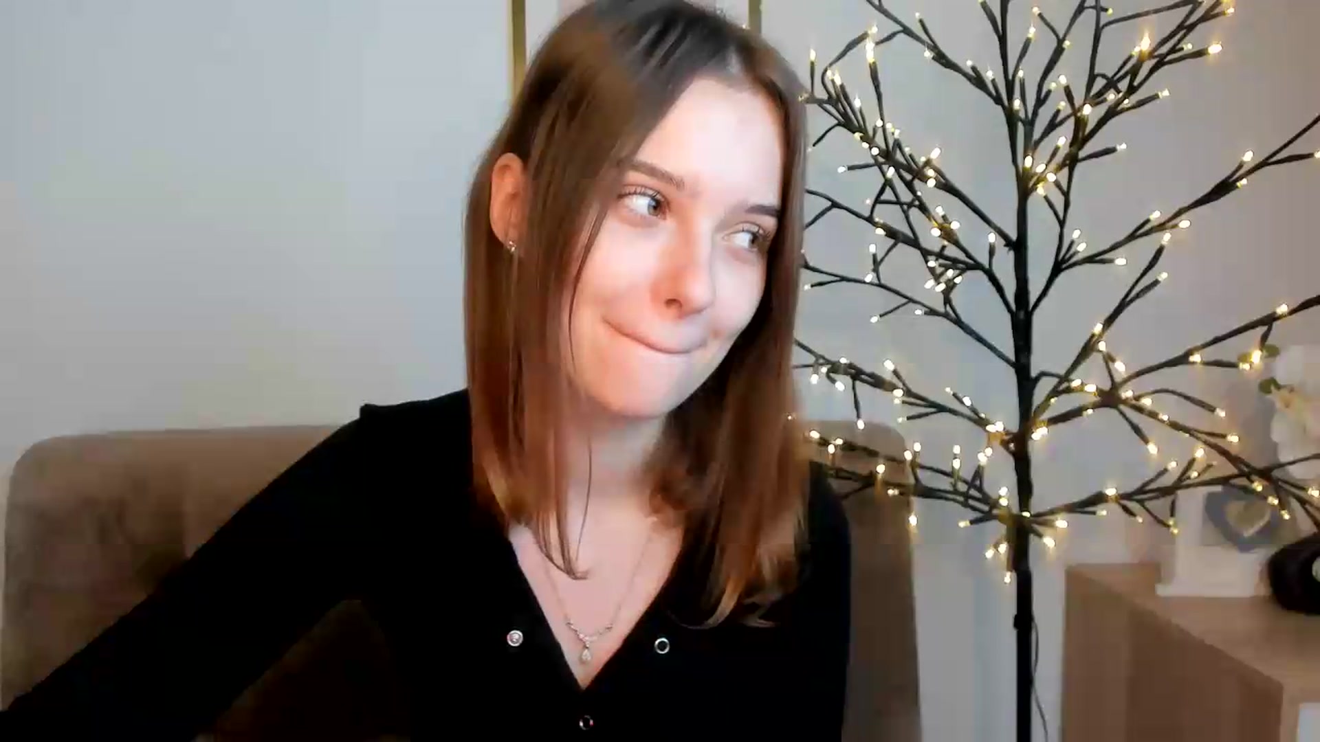 Gallery image thumbnail from KristiGant's myfreecams stream on, 09/13/2026, 12:50 image 13 of 20