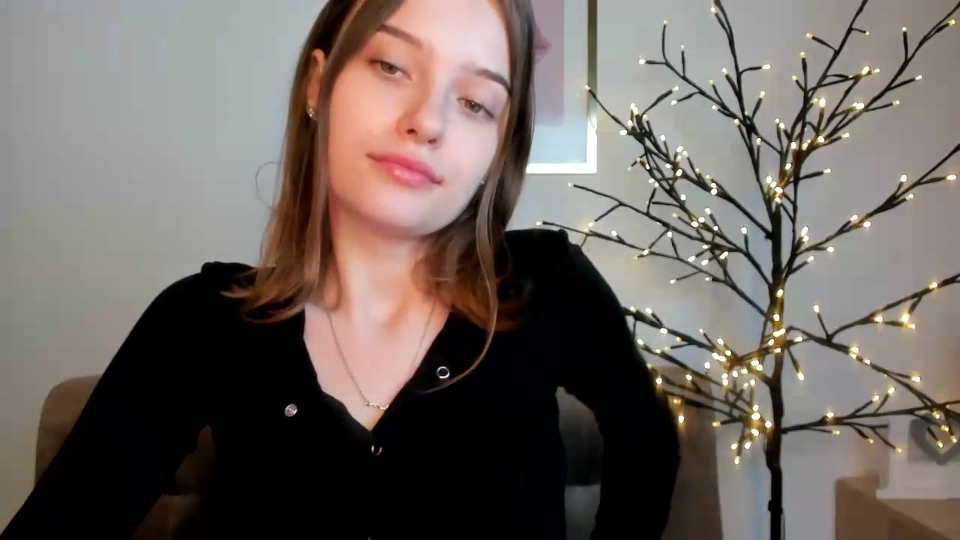 Gallery image thumbnail from KristiGant's myfreecams stream on, 09/14/2026, 13:27 image 13 of 20