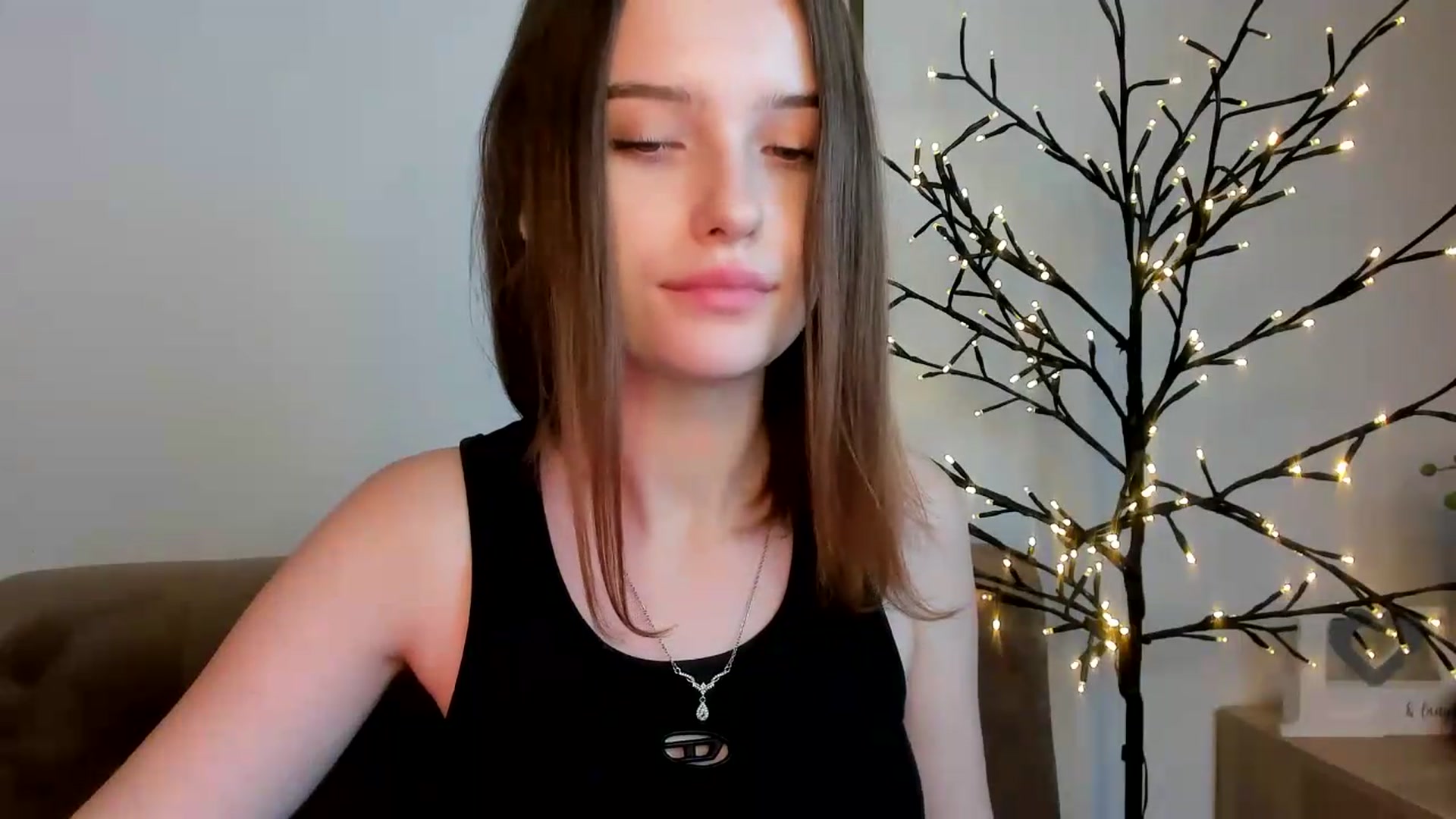 Gallery image thumbnail from KristiGant's myfreecams stream on, 09/15/2026, 15:17 image 15 of 20