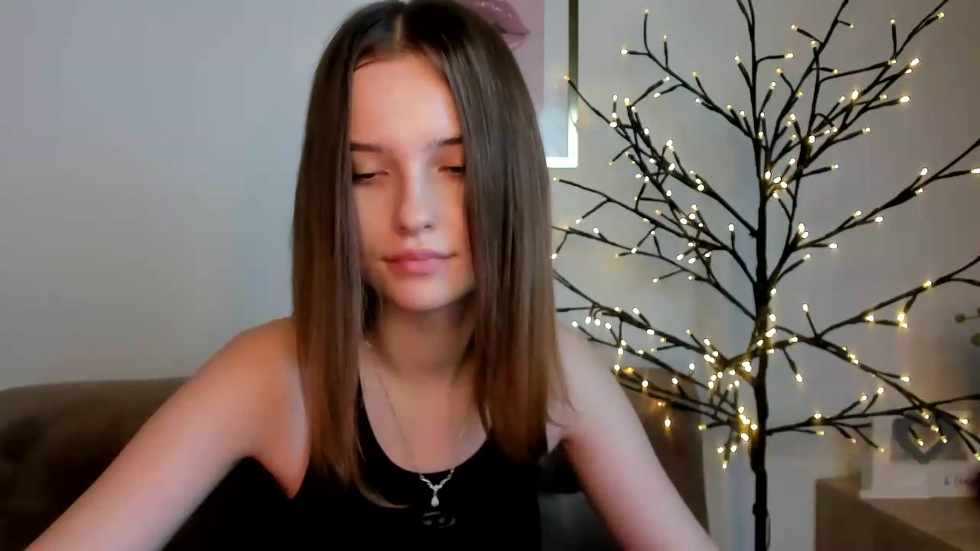 Gallery image thumbnail from KristiGant's myfreecams stream on, 09/15/2026, 15:17 image 5 of 20