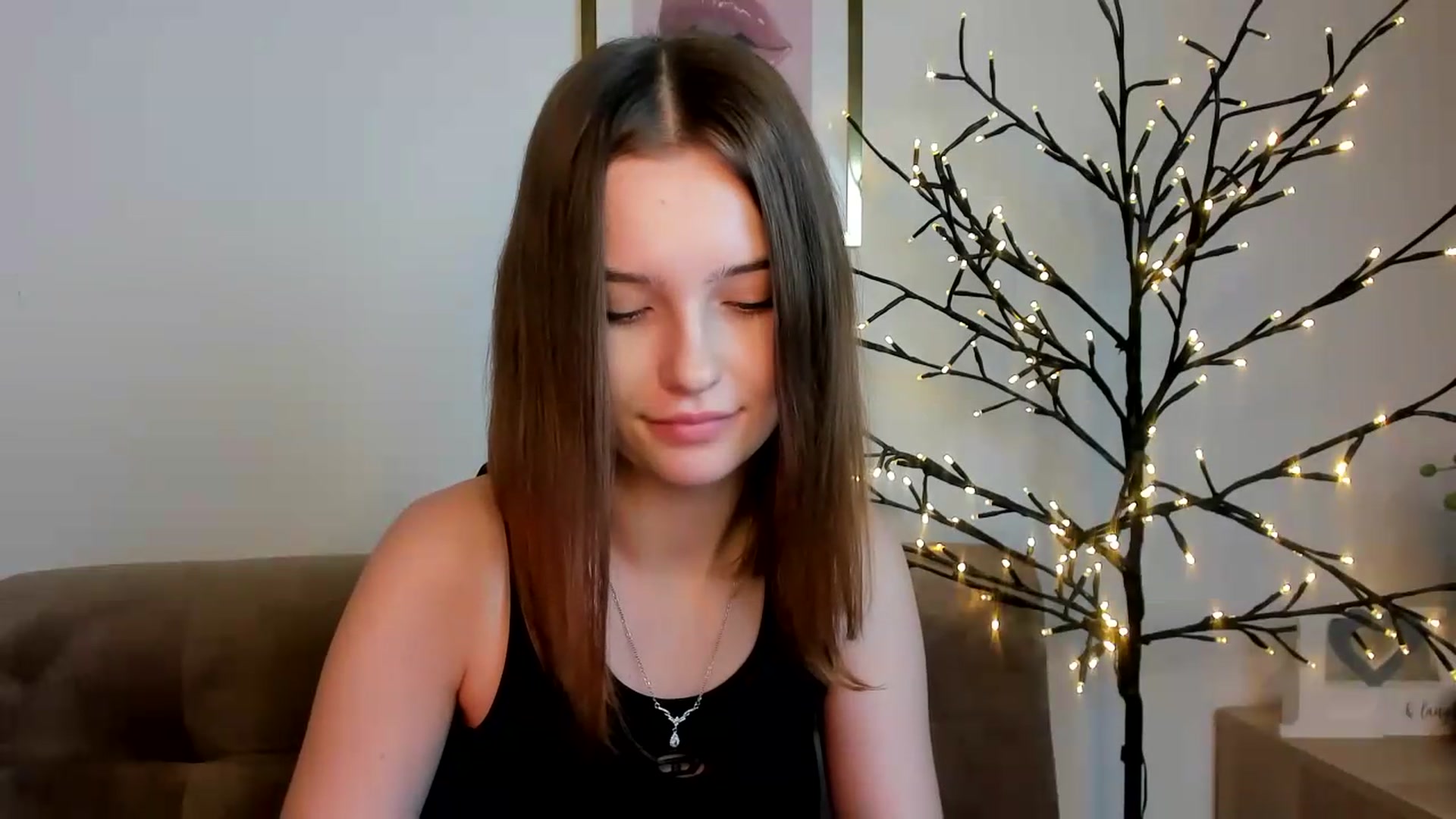 Gallery image thumbnail from KristiGant's myfreecams stream on, 09/15/2026, 15:17 image 10 of 20