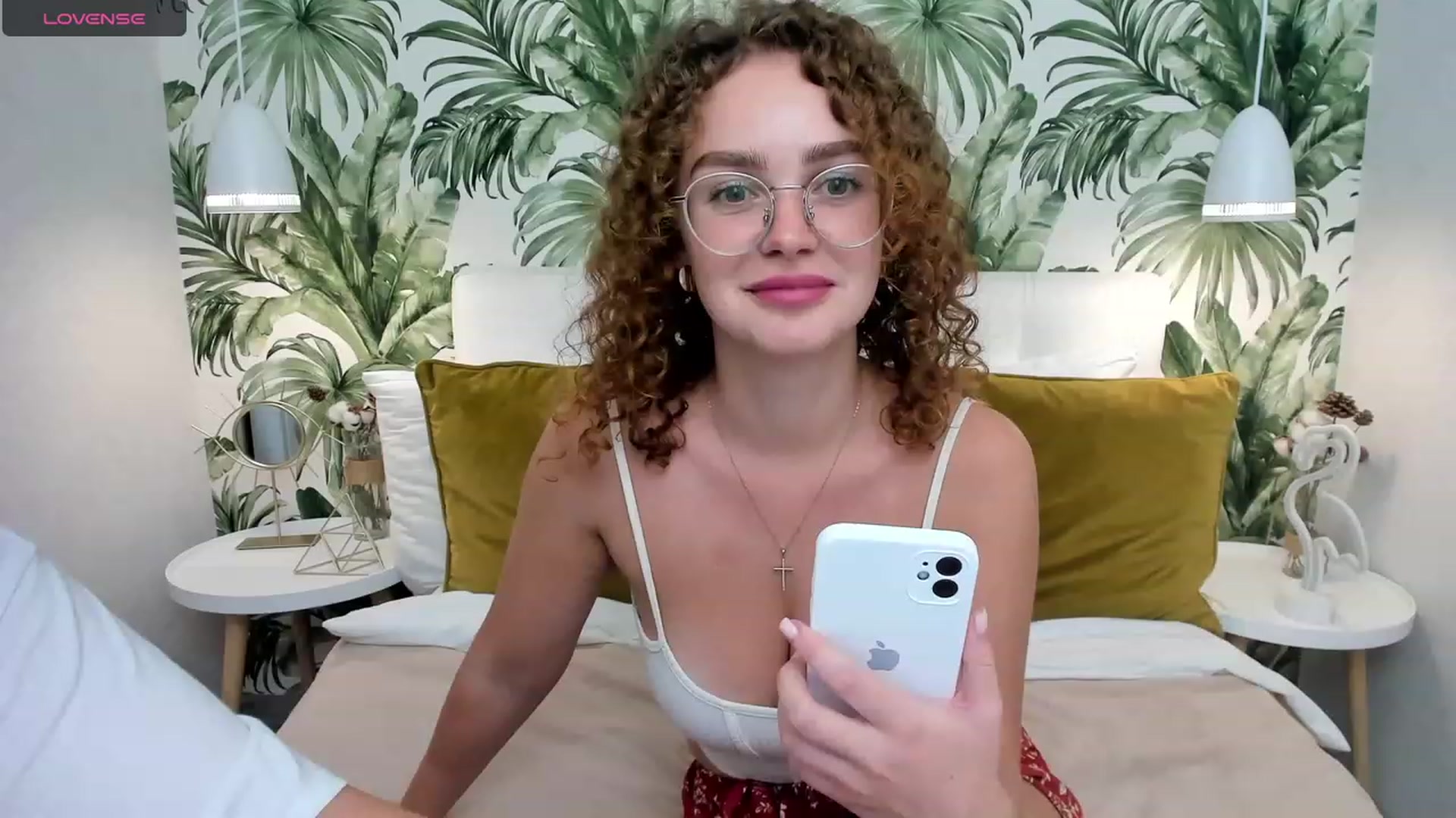 Gallery image thumbnail from KristiRoss's myfreecams stream on, 08/20/2023, 12:49 image 10 of 20