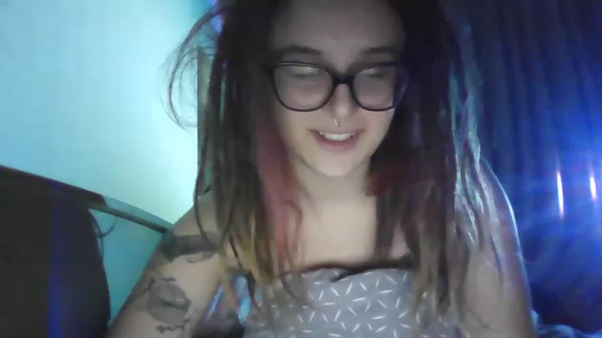 Gallery image thumbnail from Kristi_Dook's myfreecams stream on, 12/03/2022, 19:52 image 12 of 20