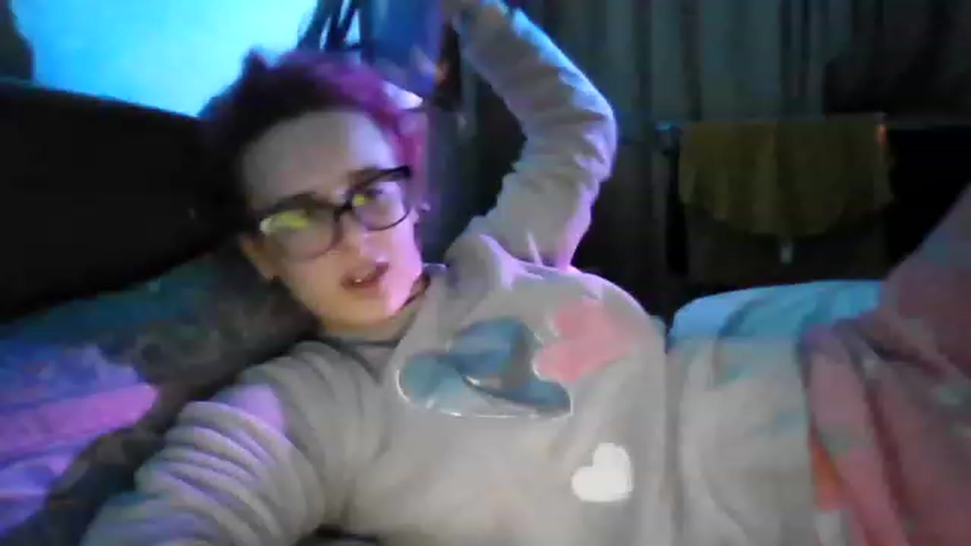 Gallery image thumbnail from Kristi_Dook's myfreecams stream on, 01/12/2023, 21:37 image 13 of 20