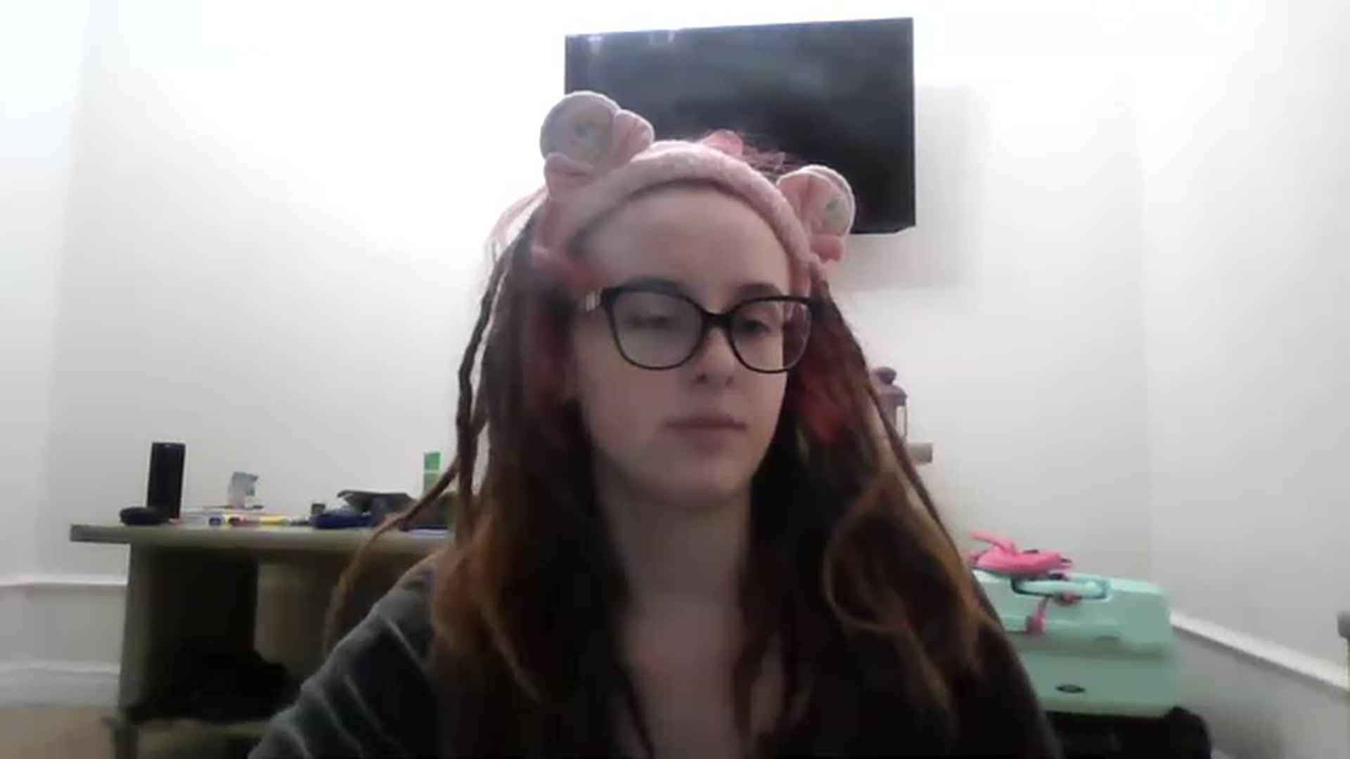 Gallery image thumbnail from Kristi_Dook's myfreecams stream on, 01/13/2023, 20:43 image 13 of 20
