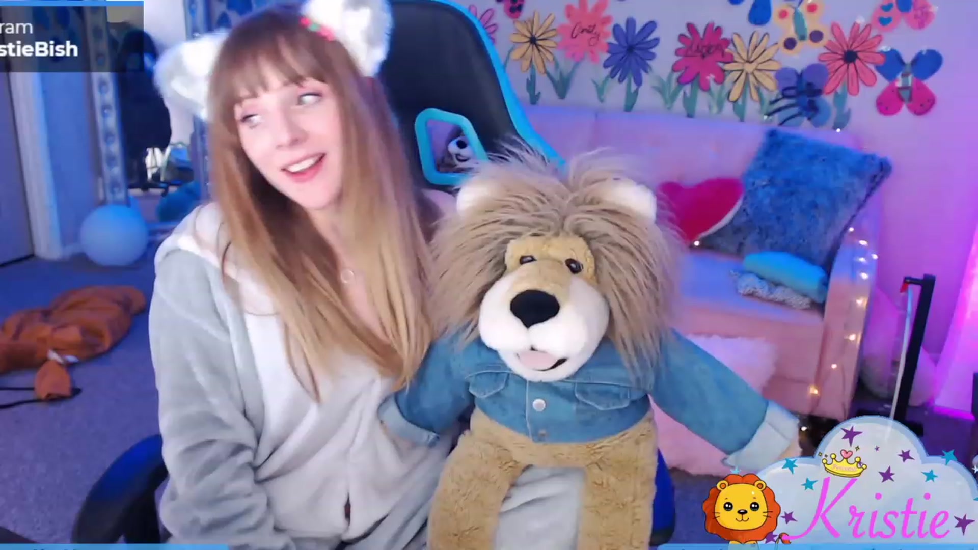 Gallery image thumbnail from KristieBish's myfreecams stream on, 01/22/2023, 08:51 image 17 of 20