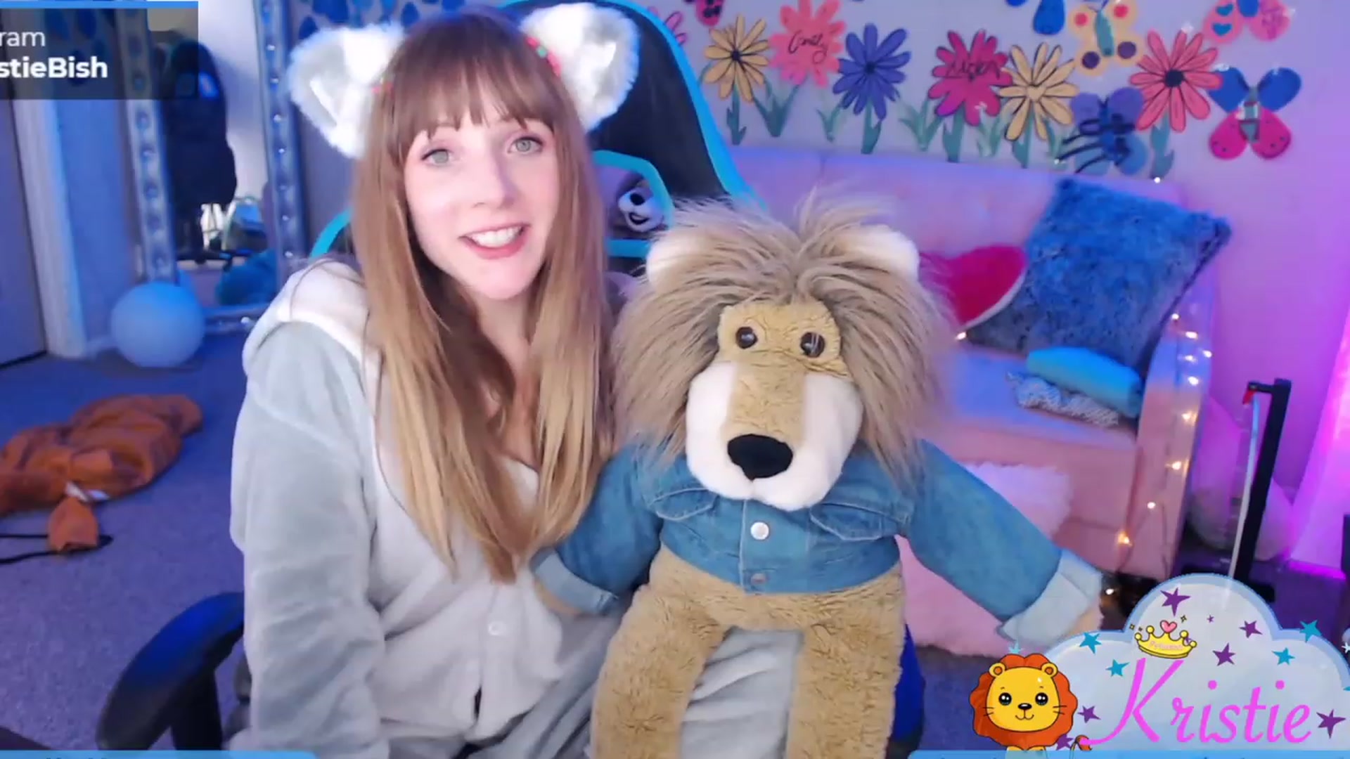 Gallery image thumbnail from KristieBish's myfreecams stream on, 01/22/2023, 08:51 image 18 of 20