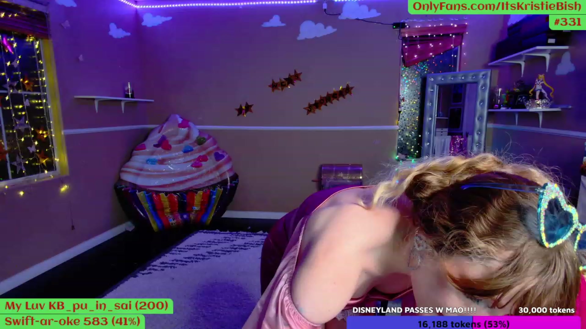 Gallery image thumbnail from KristieBish's myfreecams stream on, 01/27/2023, 06:00 image 6 of 20