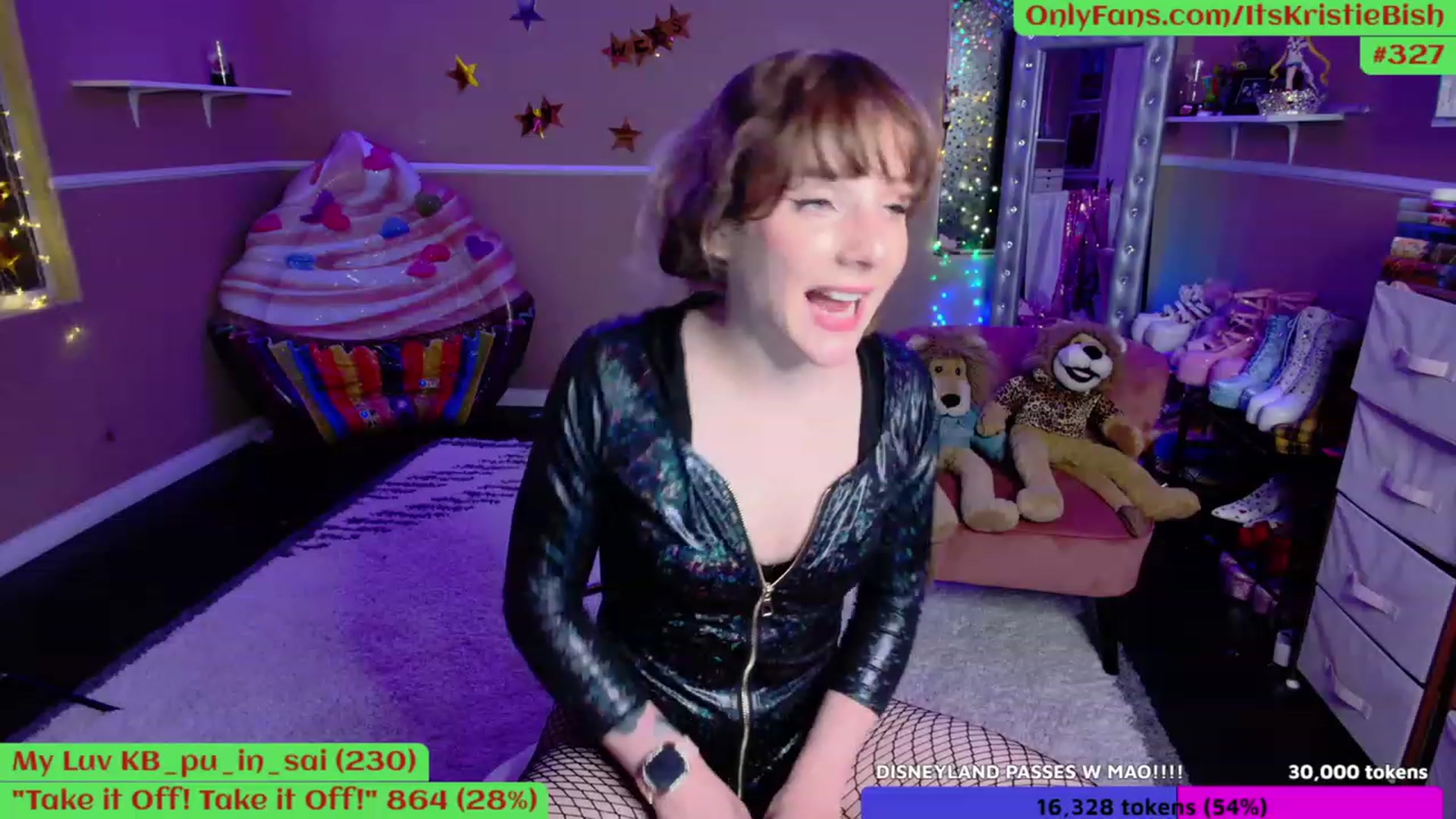 Gallery image thumbnail from KristieBish's myfreecams stream on, 01/27/2023, 08:43 image 11 of 20
