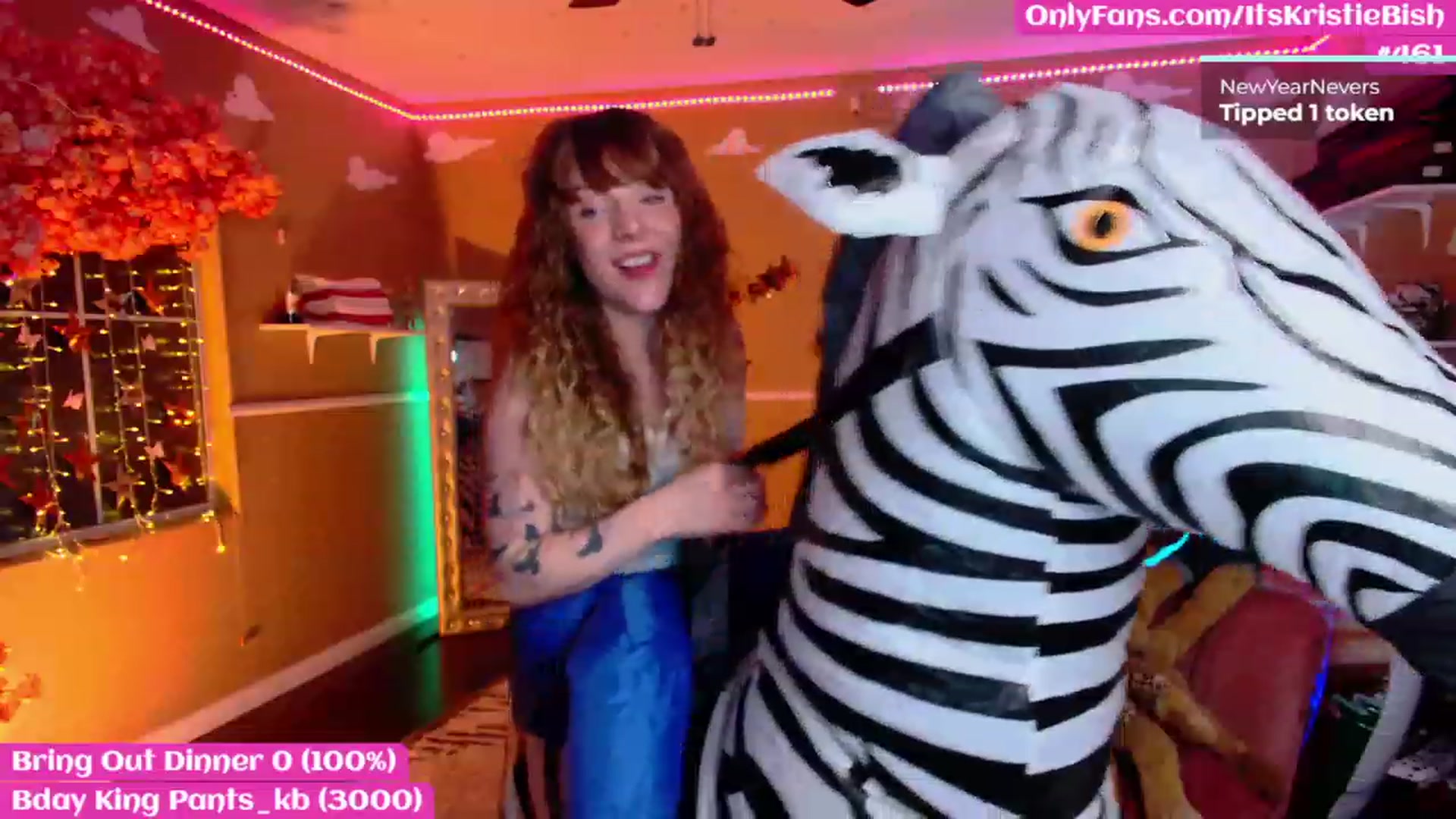 Gallery image thumbnail from KristieBish's myfreecams stream on, 02/02/2023, 07:01 image 10 of 20