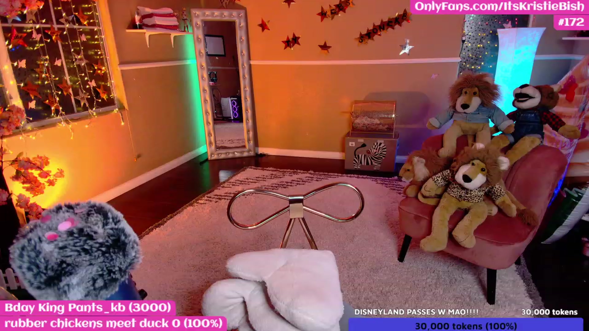 Gallery image thumbnail from KristieBish's myfreecams stream on, 02/02/2023, 08:20 image 6 of 20