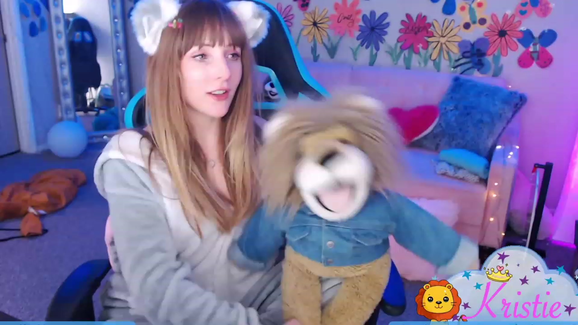 Gallery image thumbnail from KristieBish's myfreecams stream on, 02/02/2023, 08:52 image 17 of 20