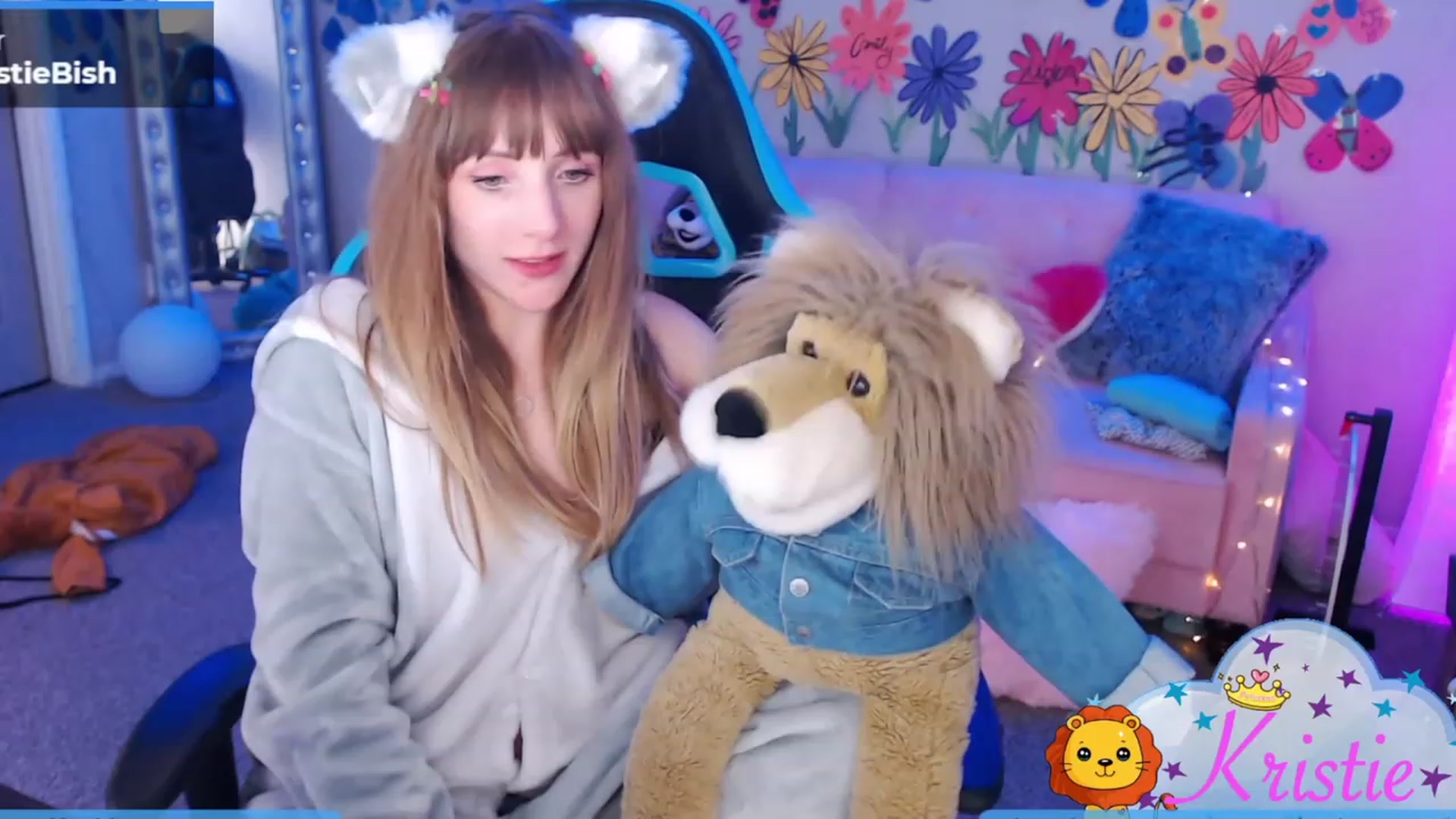 Gallery image thumbnail from KristieBish's myfreecams stream on, 02/02/2023, 08:52 image 16 of 20