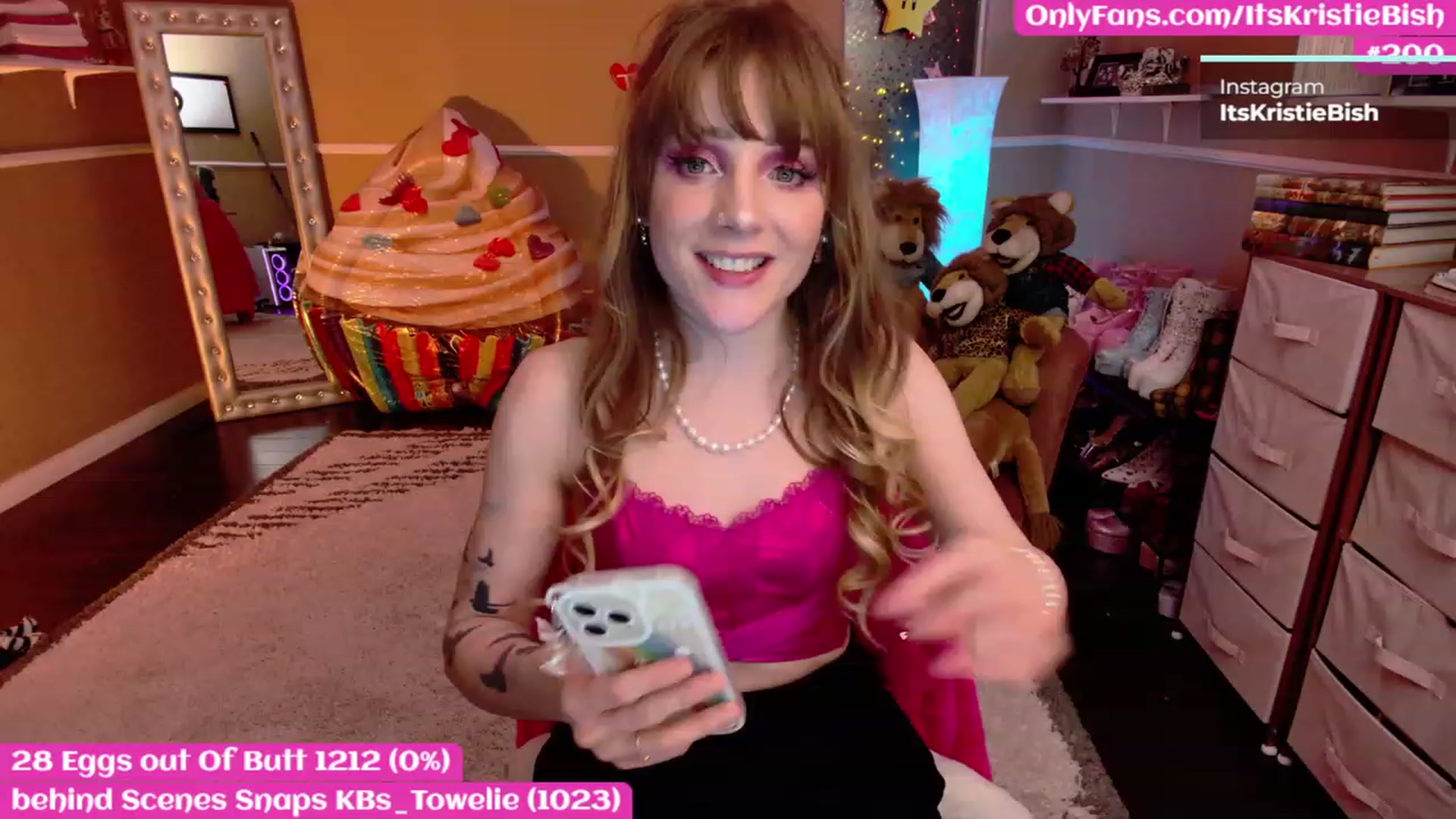 Gallery image thumbnail from KristieBish's myfreecams stream on, 02/04/2023, 05:05 image 4 of 20