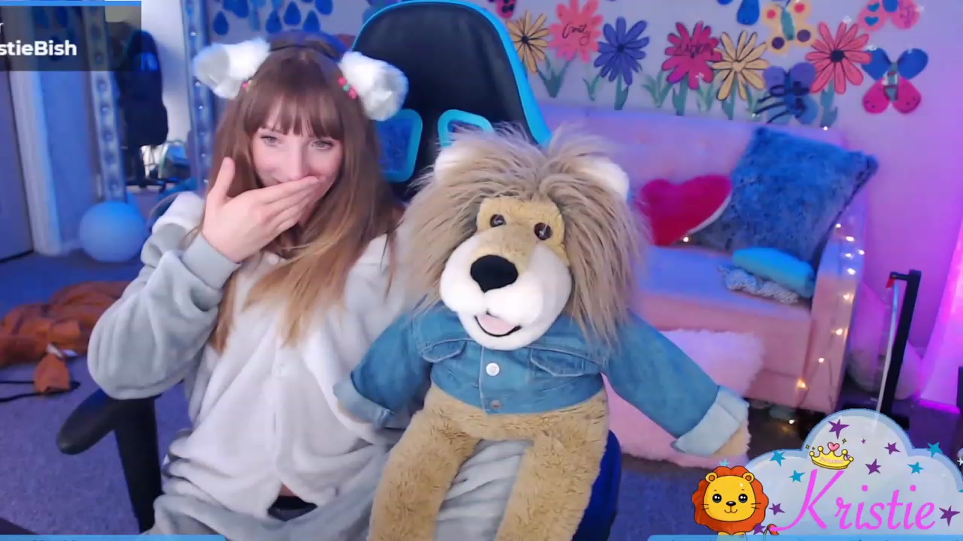 Gallery image thumbnail from KristieBish's myfreecams stream on, 02/04/2023, 09:19 image 19 of 20