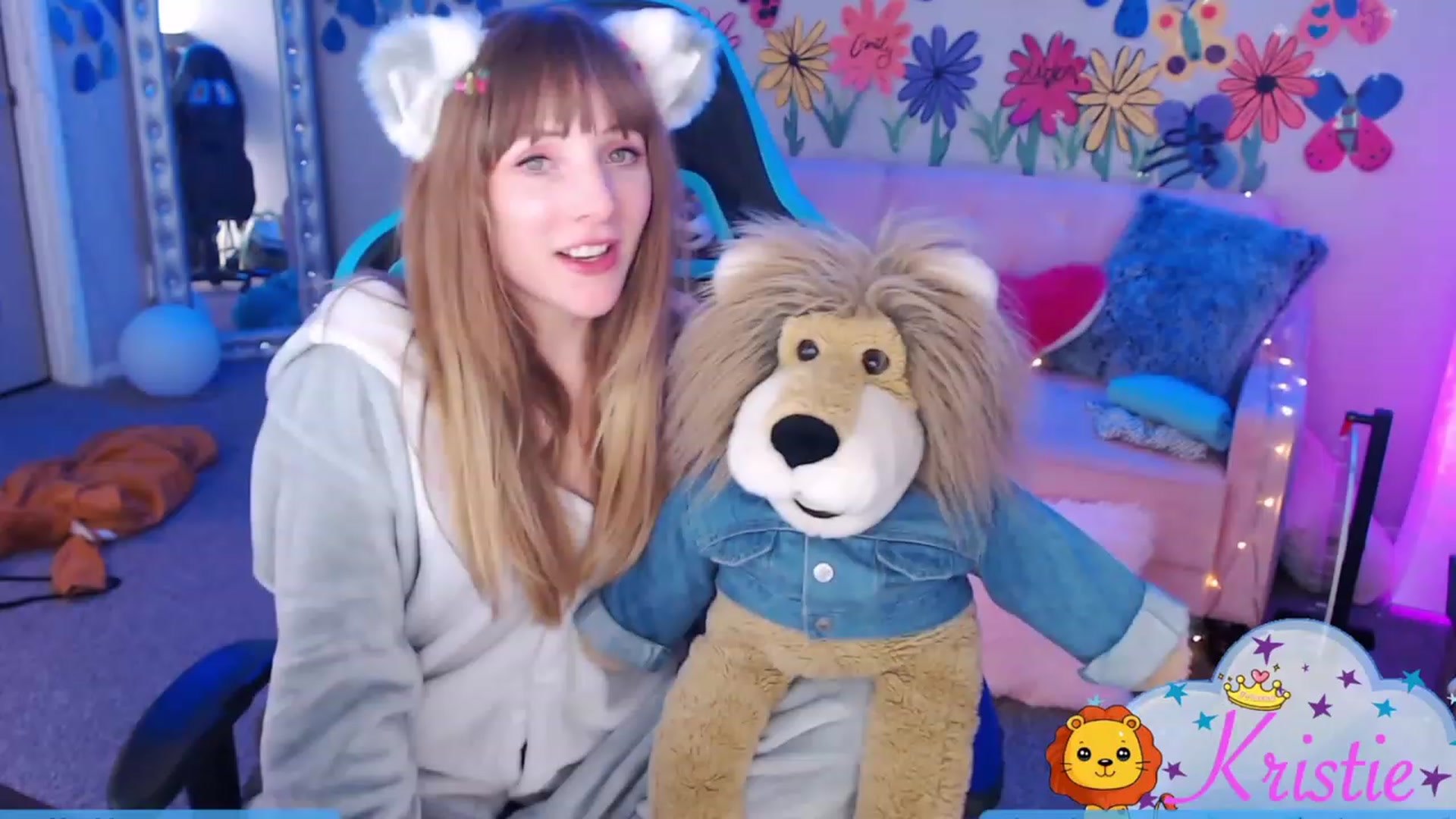 Gallery image thumbnail from KristieBish's myfreecams stream on, 02/04/2023, 09:19 image 17 of 20