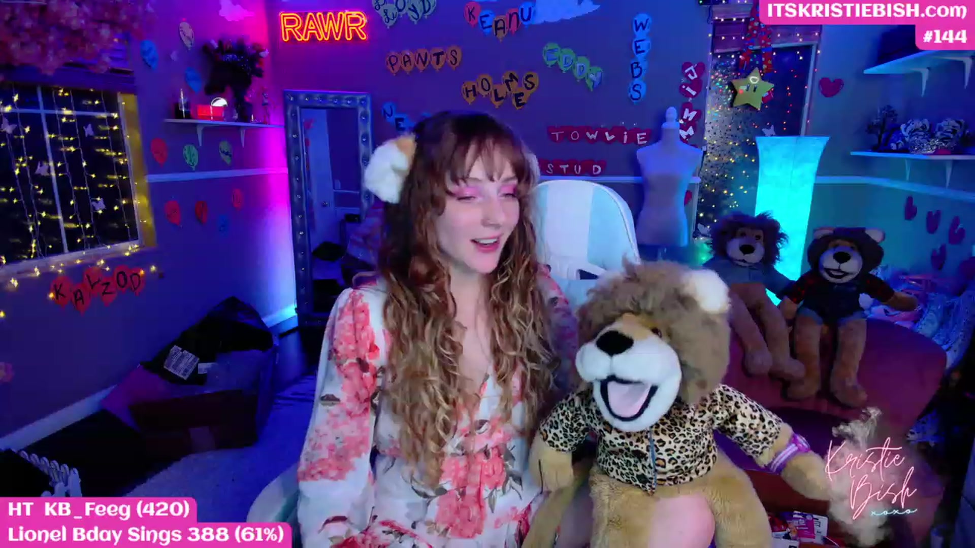 Gallery image thumbnail from KristieBish's myfreecams stream on, 02/14/2023, 06:35 image 11 of 20