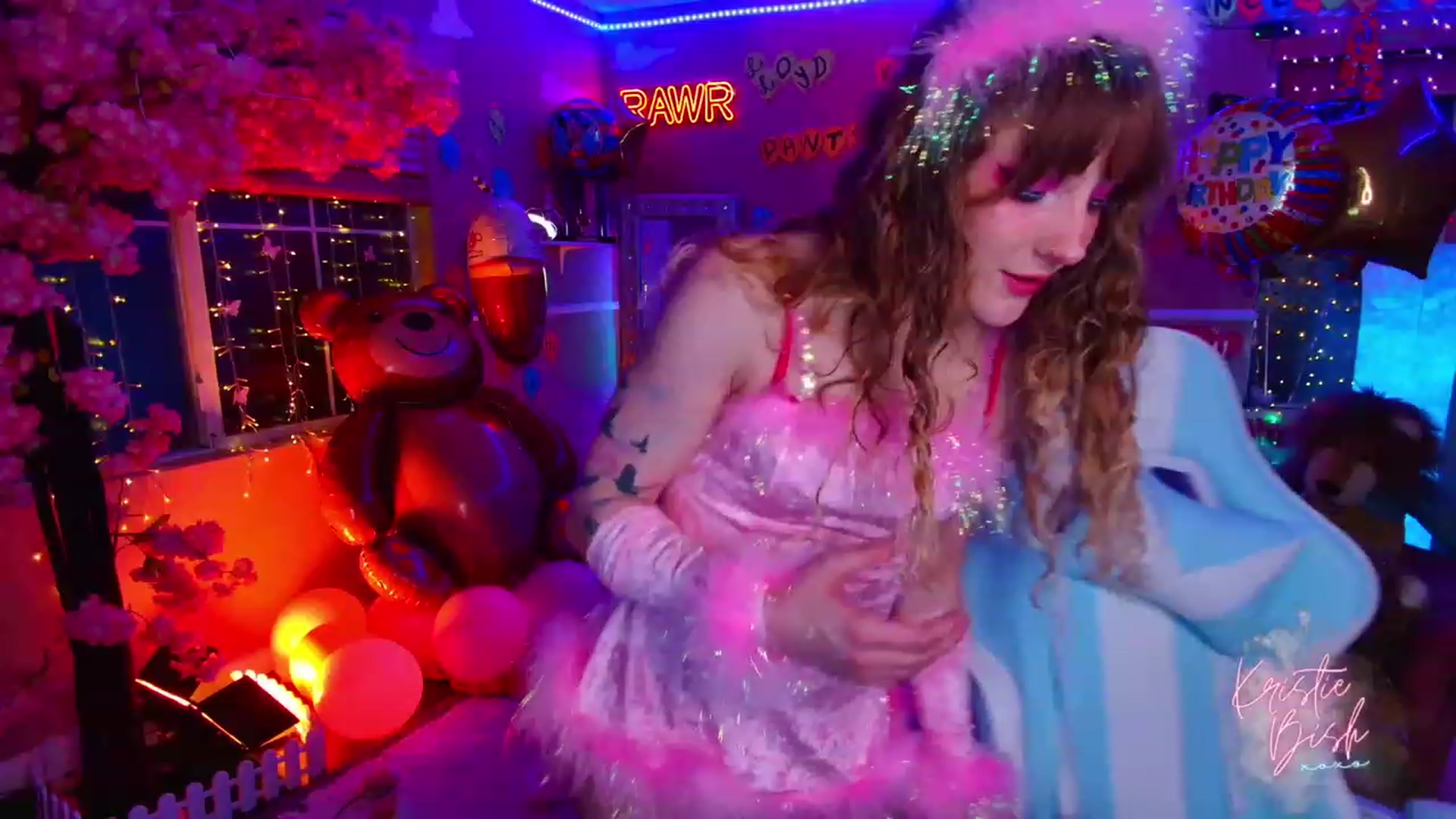 Gallery image thumbnail from KristieBish's myfreecams stream on, 02/19/2023, 05:32 image 20 of 20