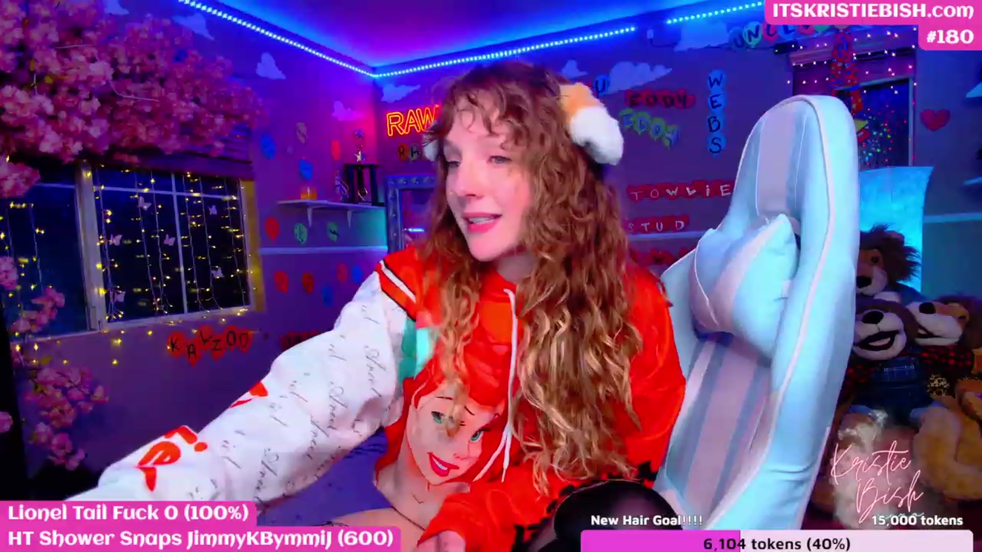Gallery image thumbnail from KristieBish's myfreecams stream on, 02/28/2023, 06:00 image 6 of 20