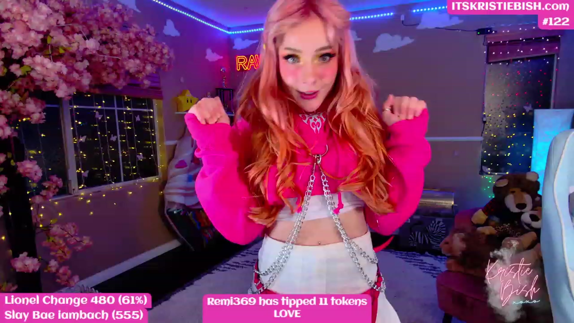 Gallery image thumbnail from KristieBish's myfreecams stream on, 03/05/2023, 05:51 image 16 of 20