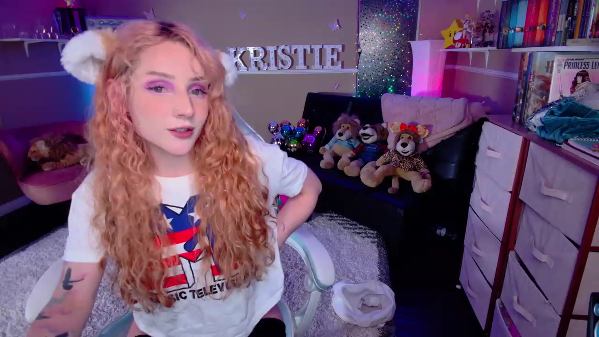 Gallery image thumbnail from KristieBish's myfreecams stream on, 04/05/2023, 07:28 image 4 of 20