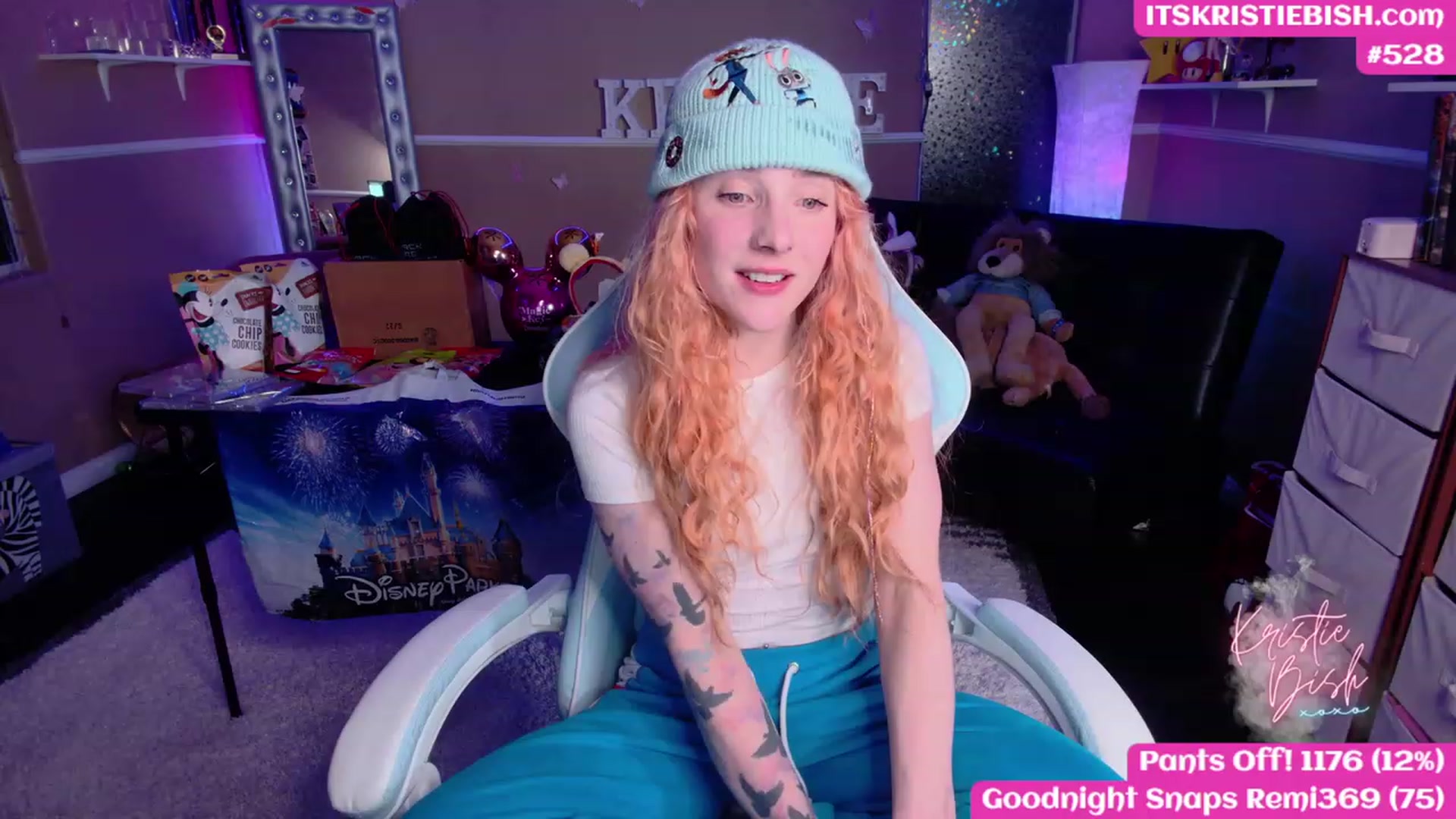 Gallery image thumbnail from KristieBish's myfreecams stream on, 04/28/2023, 06:30 image 6 of 20