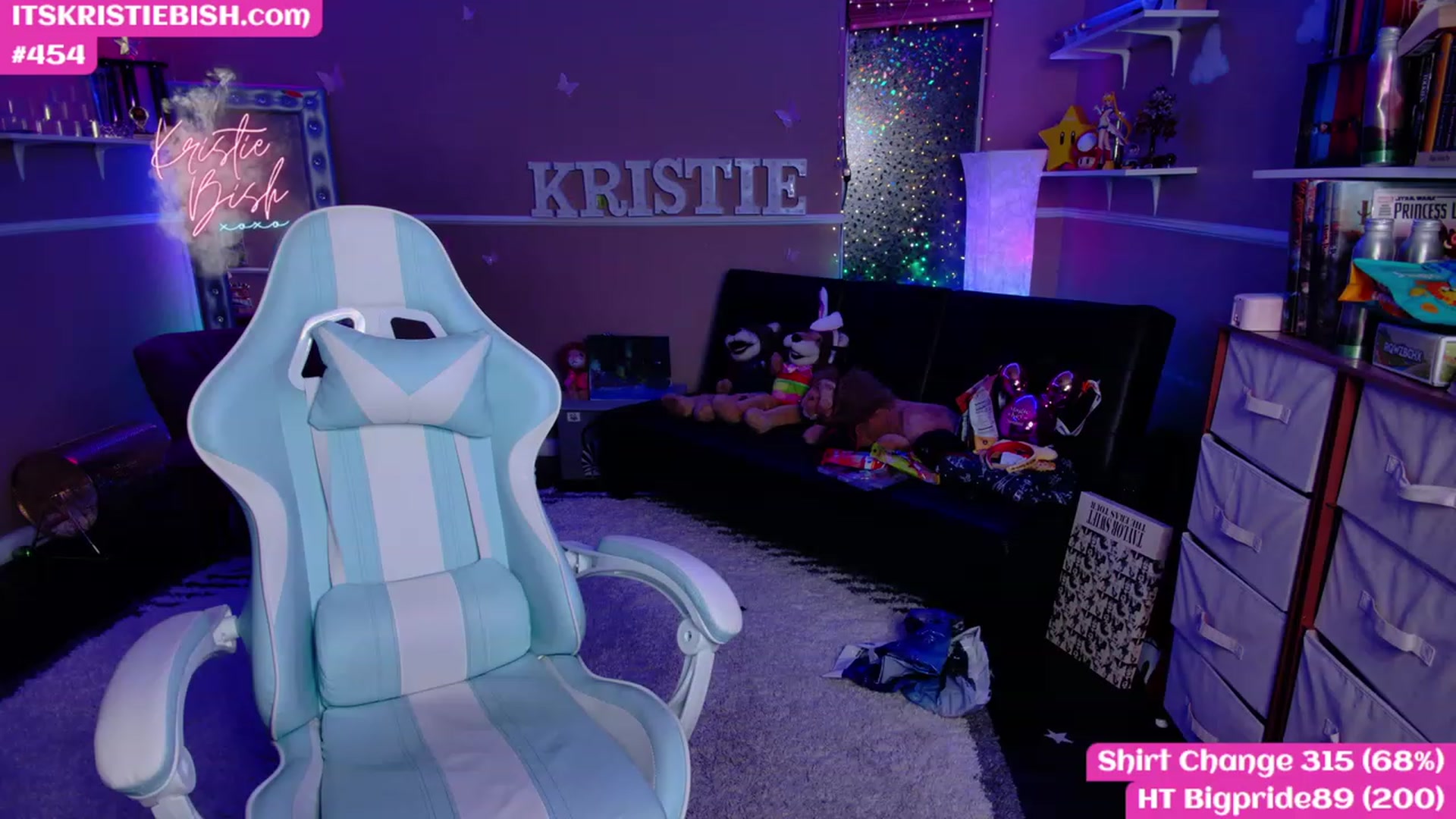 Gallery image thumbnail from KristieBish's myfreecams stream on, 05/01/2023, 04:37 image 15 of 20