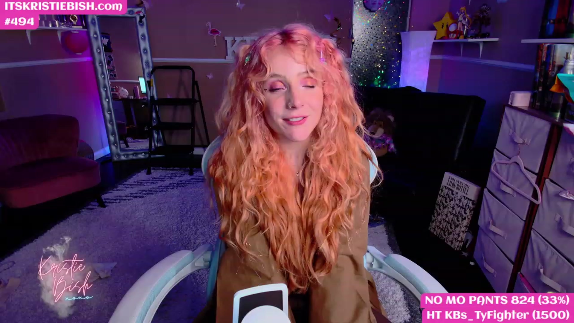 Gallery image thumbnail from KristieBish's myfreecams stream on, 05/03/2023, 07:08 image 17 of 20