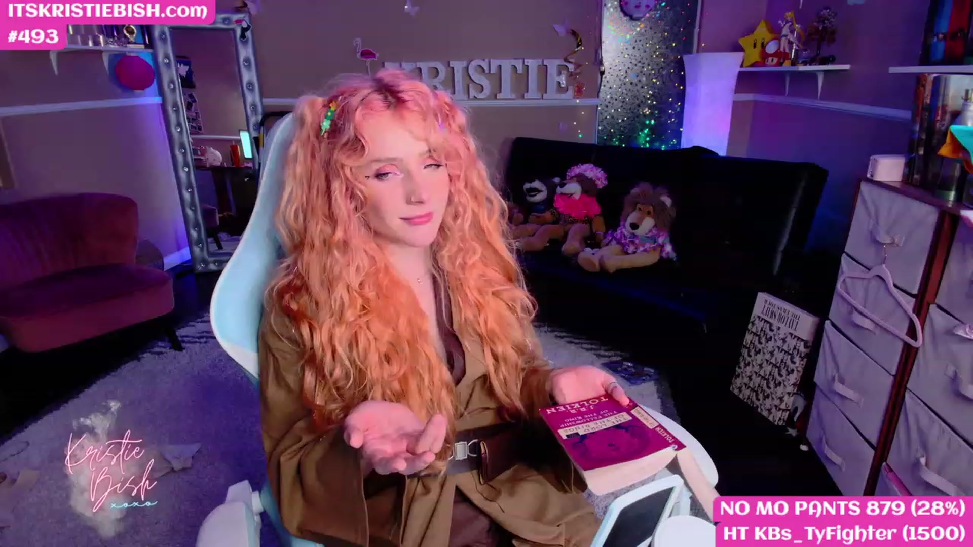Gallery image thumbnail from KristieBish's myfreecams stream on, 05/03/2023, 07:08 image 6 of 20