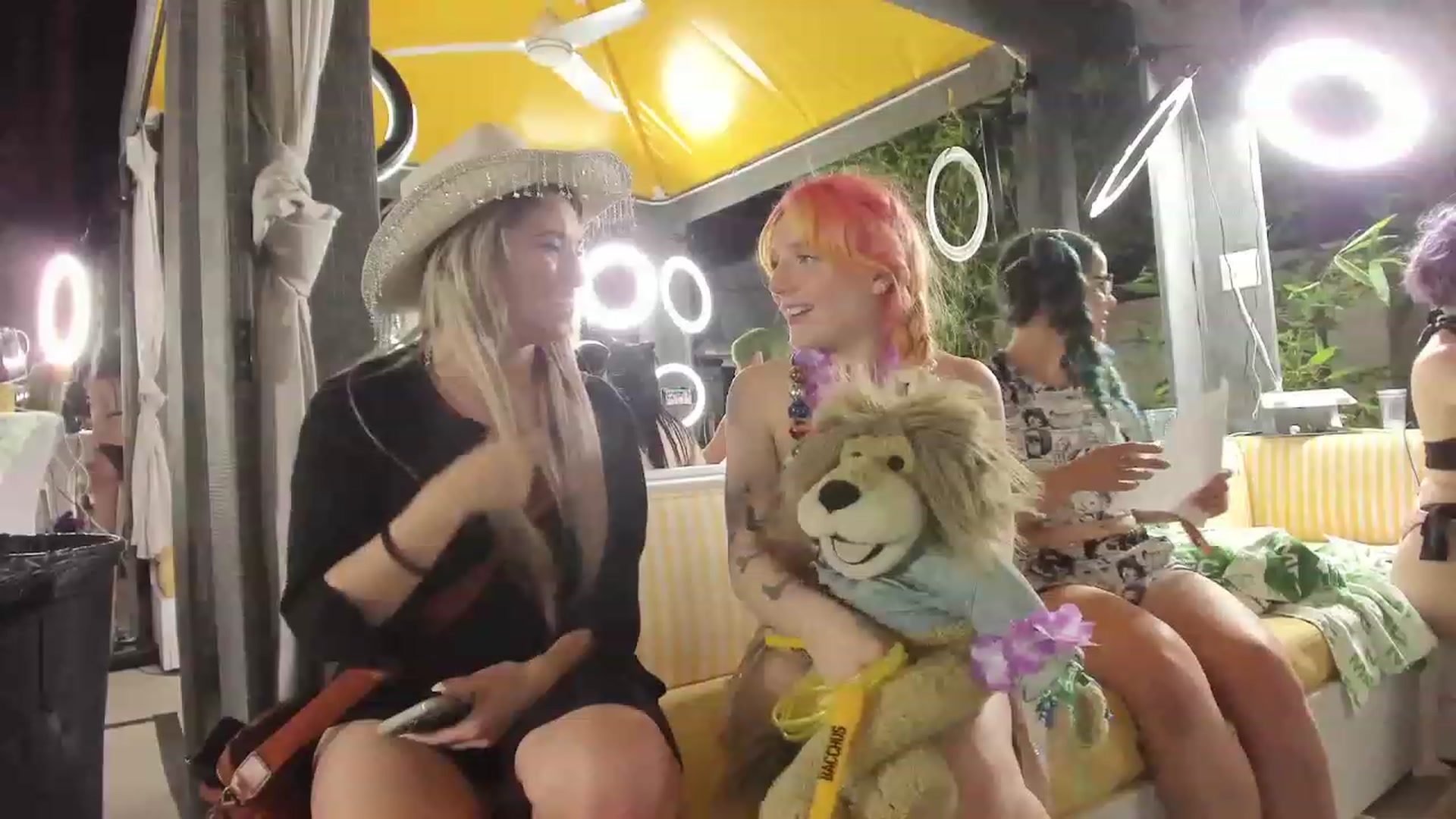 Gallery image thumbnail from KristieBish's myfreecams stream on, 05/25/2023, 04:41 image 4 of 20