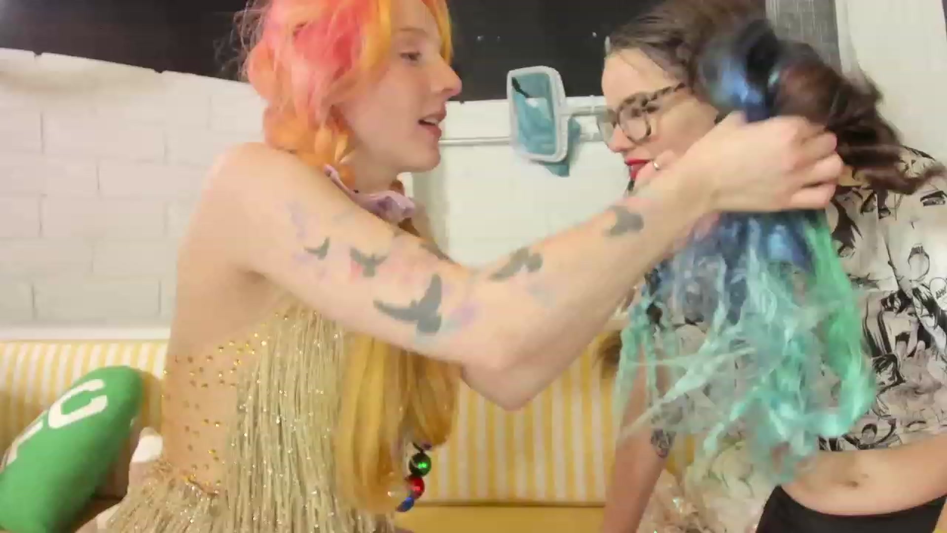 Gallery image thumbnail from KristieBish's myfreecams stream on, 05/25/2023, 05:57 image 1 of 20