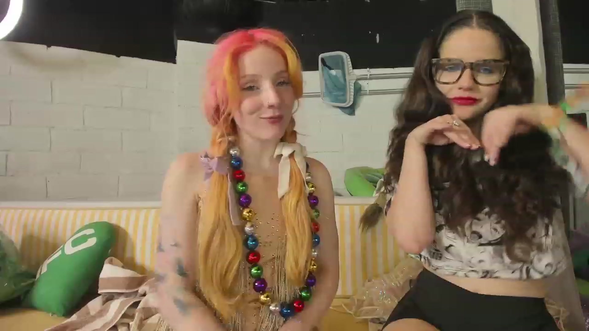 Gallery image thumbnail from KristieBish's myfreecams stream on, 05/25/2023, 05:57 image 9 of 20
