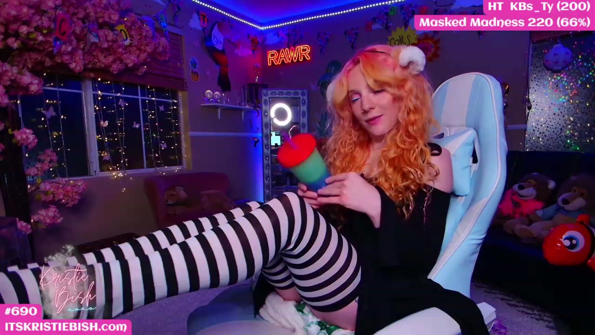 Gallery image thumbnail from KristieBish's myfreecams stream on, 06/09/2023, 04:54 image 13 of 20