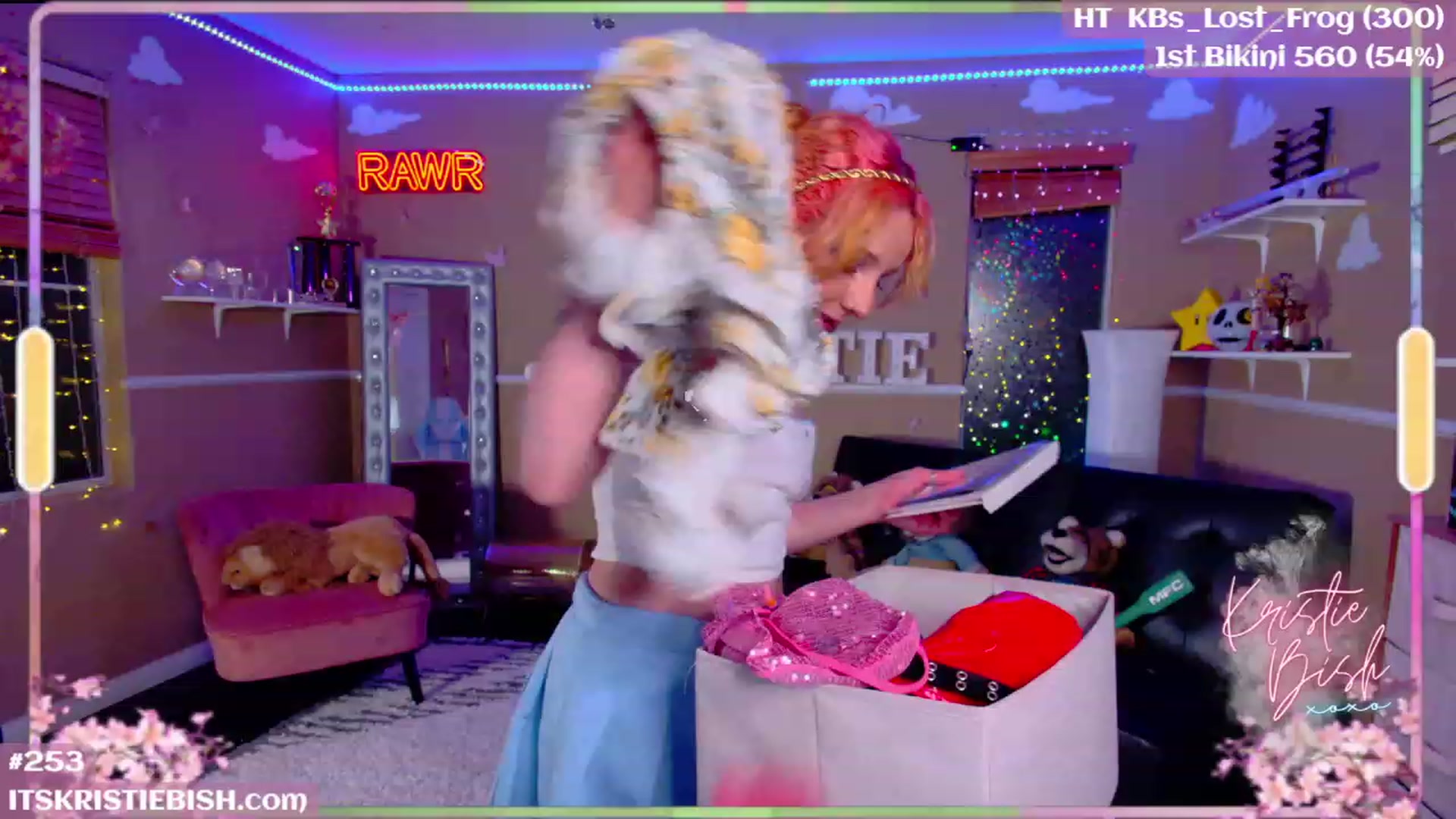 Gallery image thumbnail from KristieBish's myfreecams stream on, 06/10/2023, 04:57 image 6 of 20