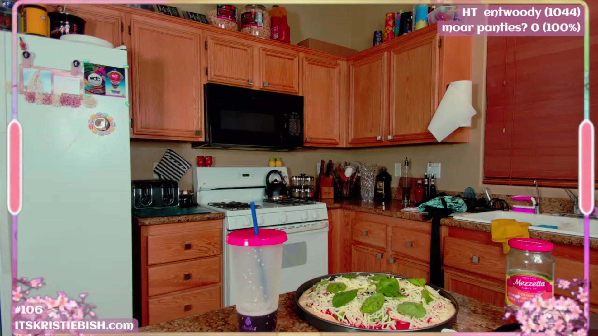 Gallery image thumbnail from KristieBish's myfreecams stream on, 06/17/2023, 05:36 image 2 of 20