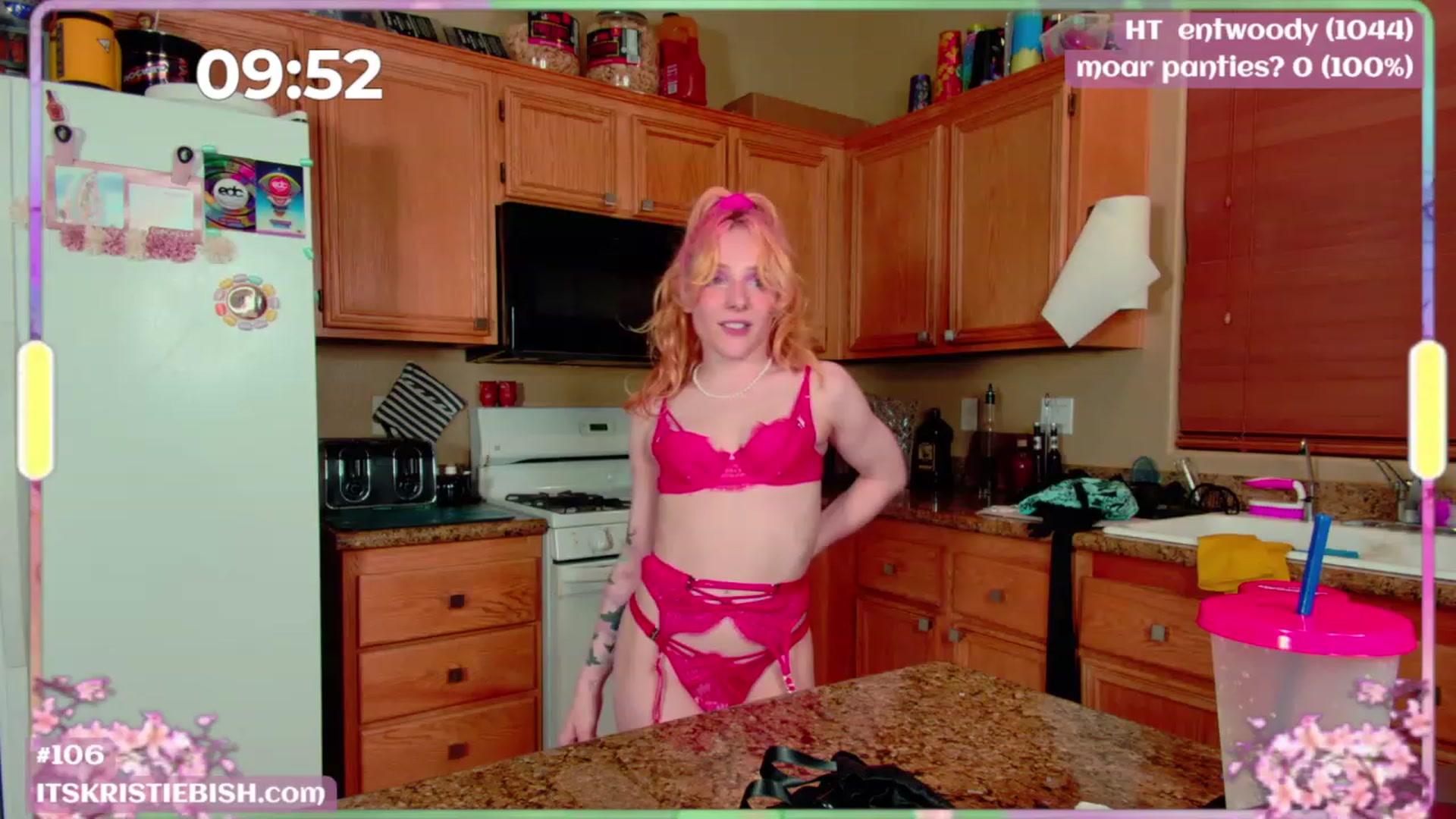 Gallery image thumbnail from KristieBish's myfreecams stream on, 06/17/2023, 05:36 image 3 of 20