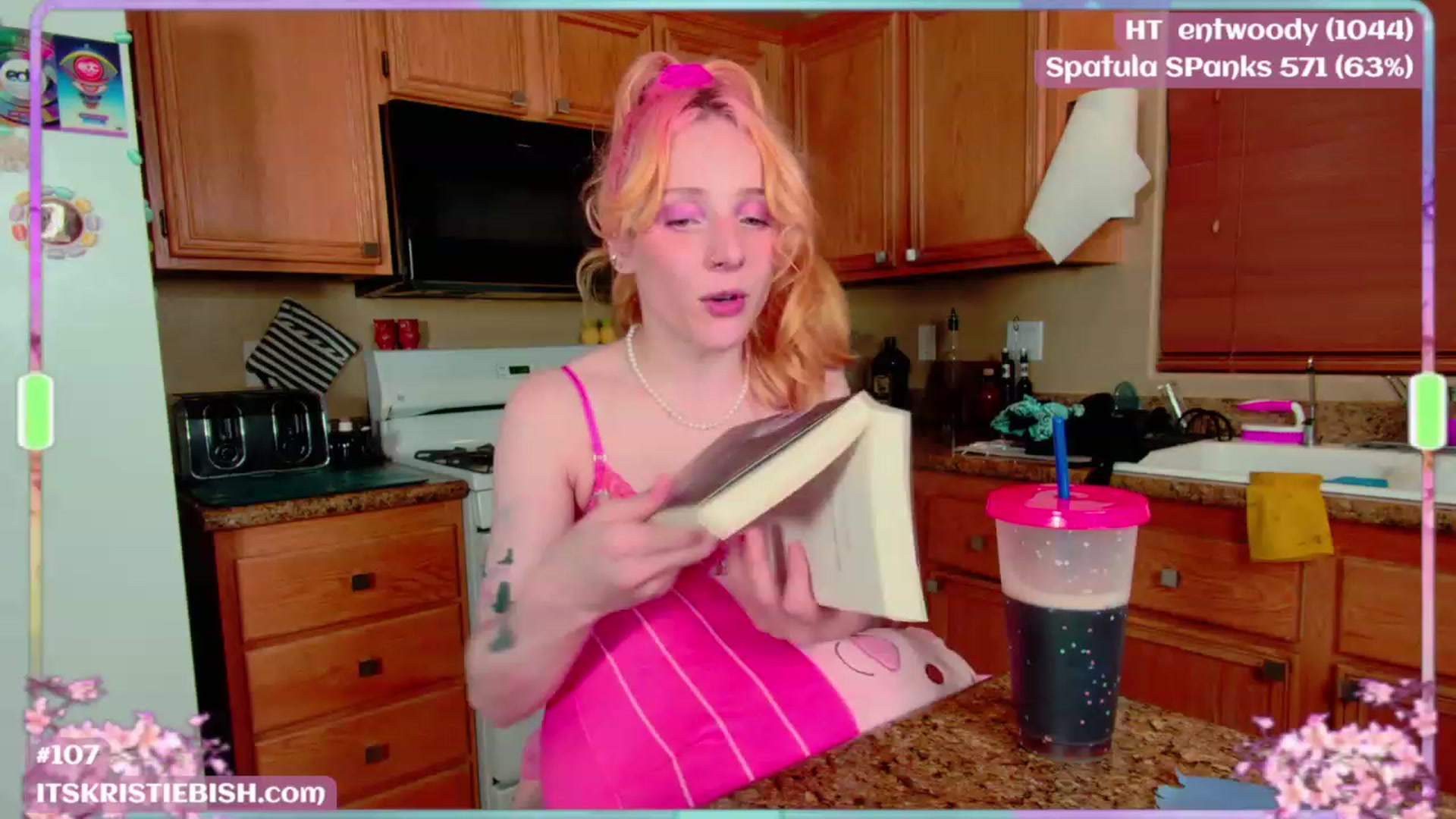 Gallery image thumbnail from KristieBish's myfreecams stream on, 06/17/2023, 08:20 image 6 of 20