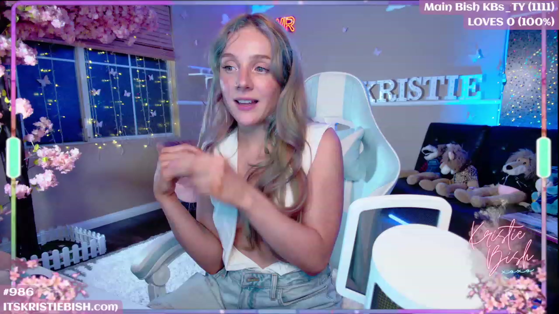 Gallery image thumbnail from KristieBish's myfreecams stream on, 07/12/2023, 07:23 image 1 of 20