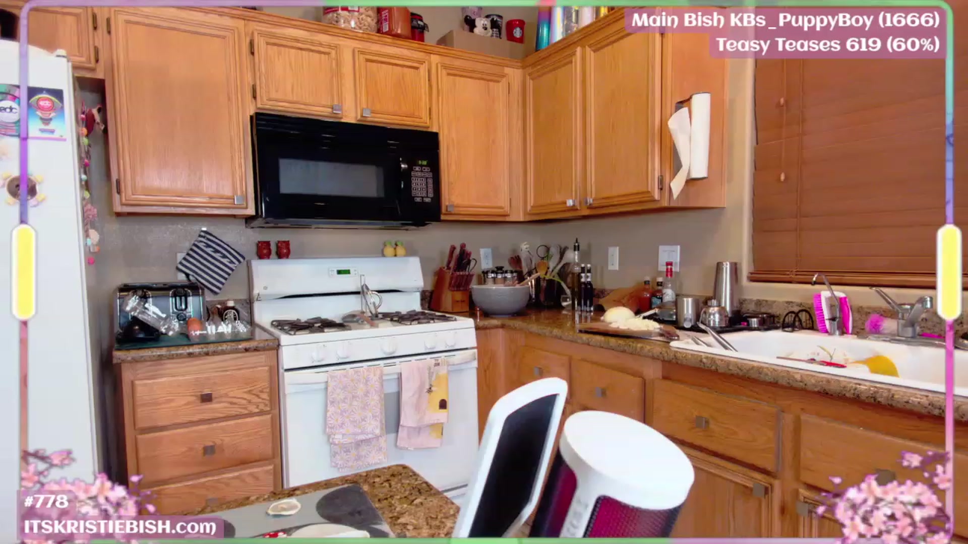Gallery image thumbnail from KristieBish's myfreecams stream on, 07/14/2023, 05:22 image 10 of 20