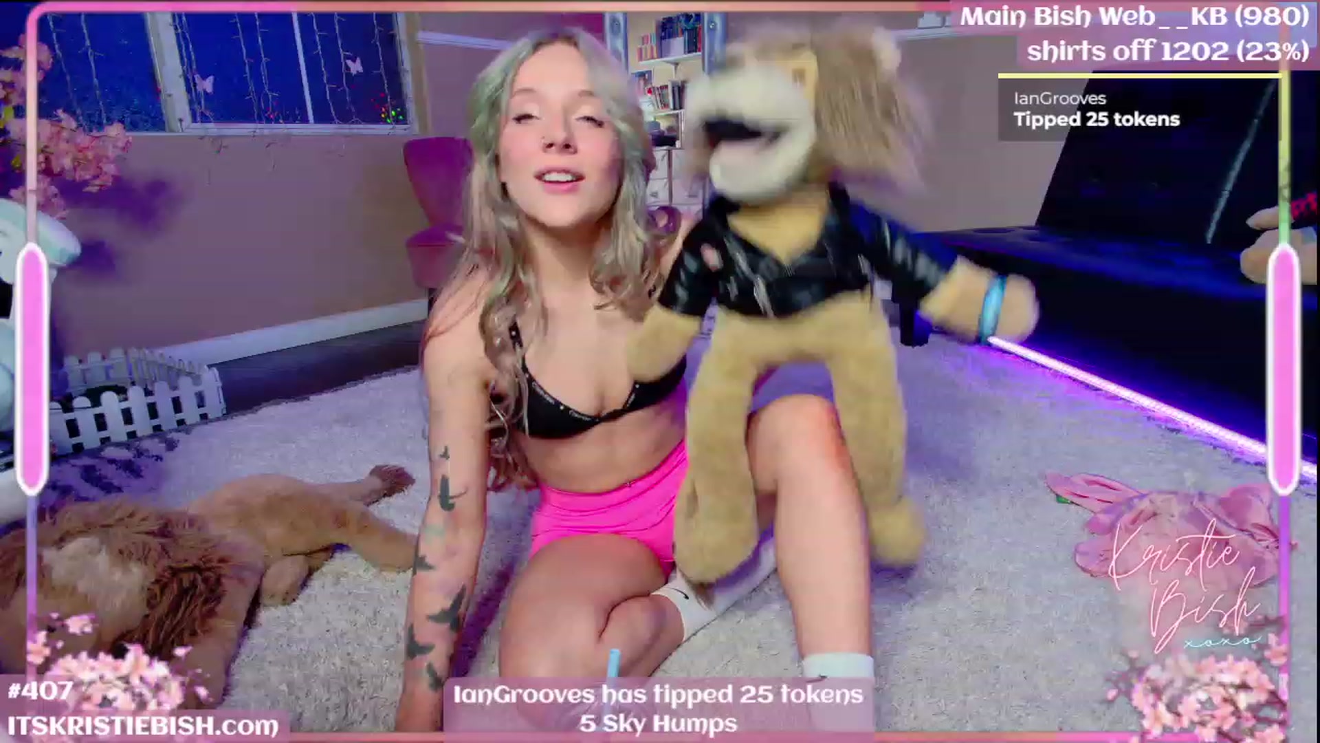 Gallery image thumbnail from KristieBish's myfreecams stream on, 07/22/2023, 05:41 image 14 of 20