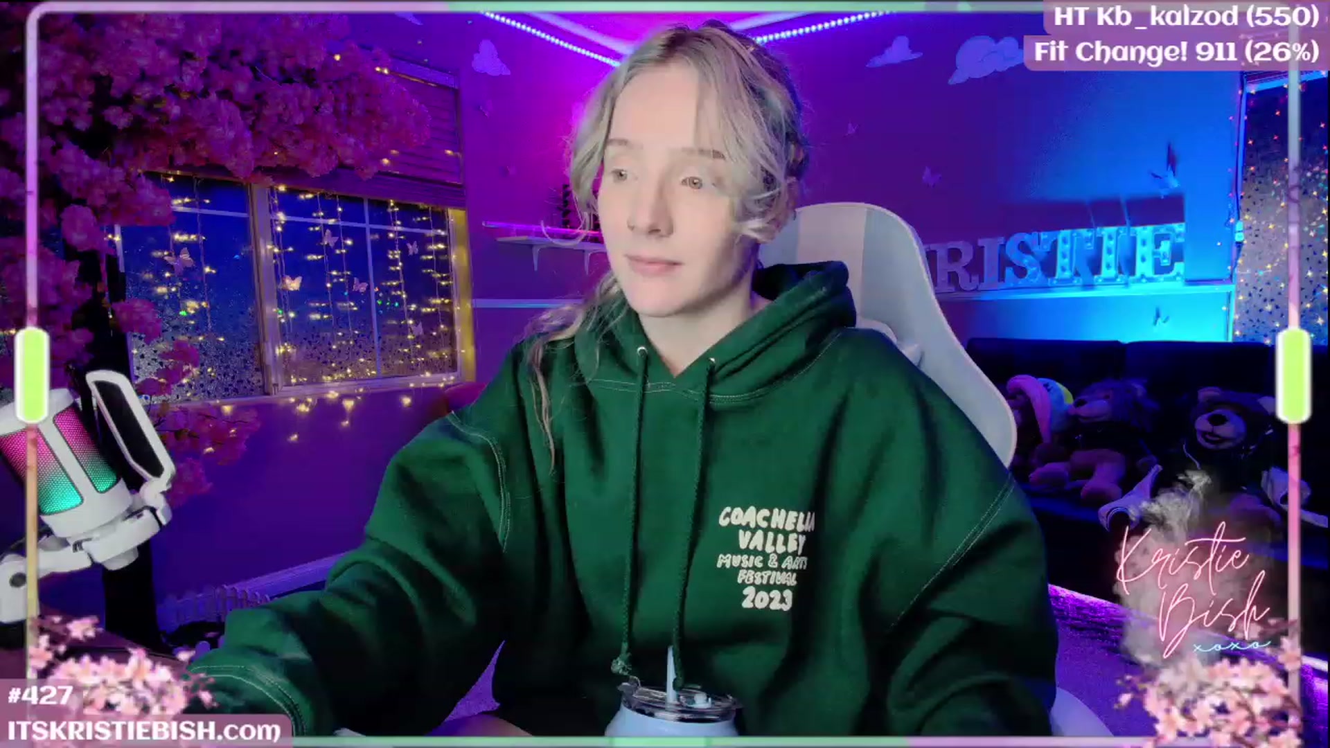 Gallery image thumbnail from KristieBish's myfreecams stream on, 08/01/2023, 04:38 image 2 of 20