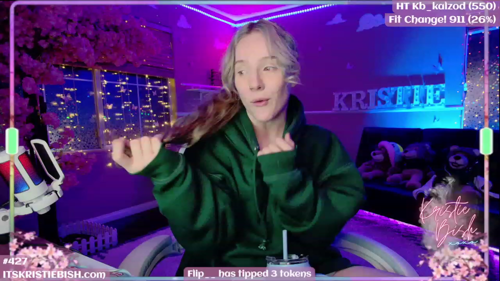 Gallery image thumbnail from KristieBish's myfreecams stream on, 08/01/2023, 04:38 image 1 of 20