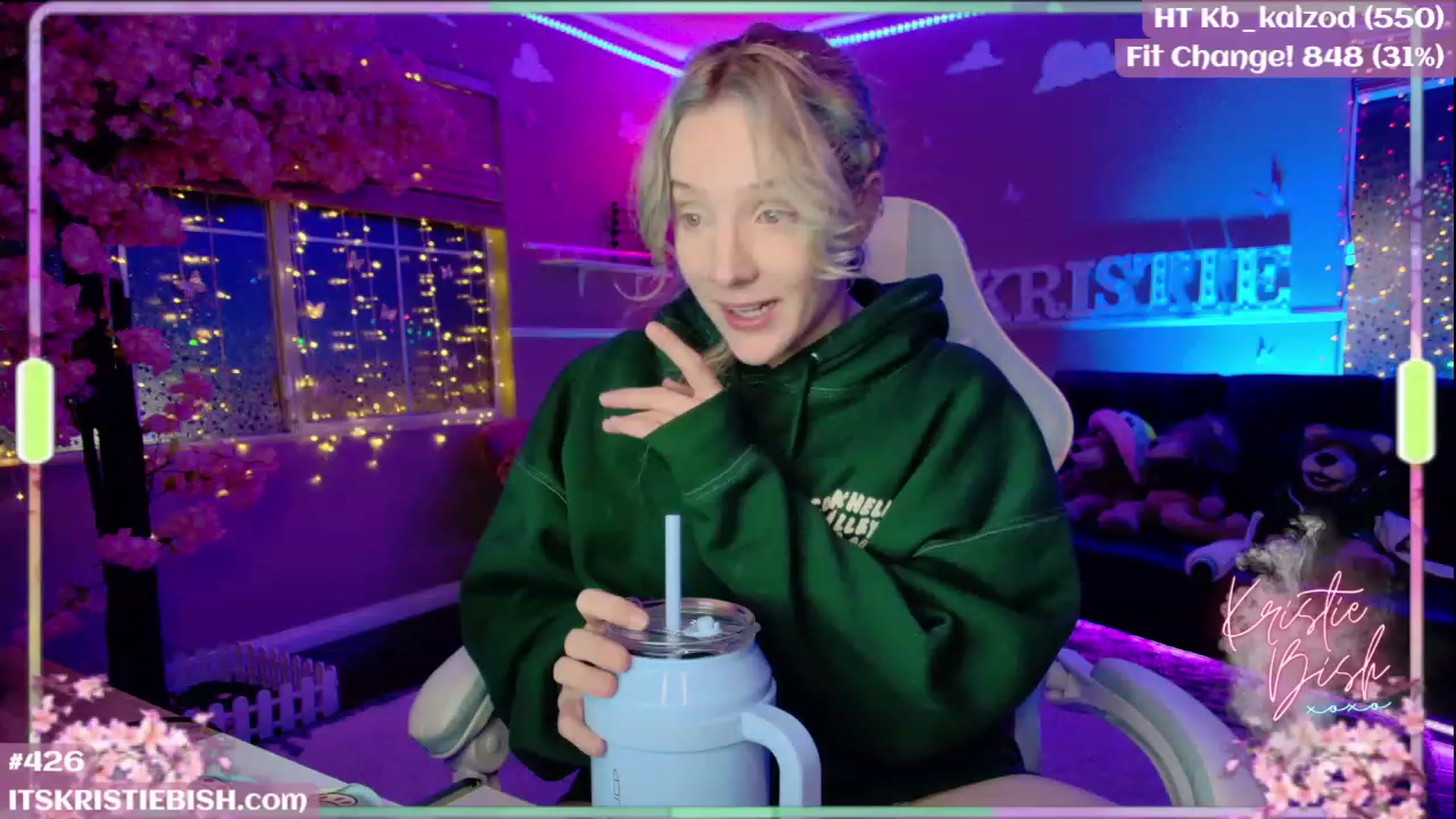 Gallery image thumbnail from KristieBish's myfreecams stream on, 08/01/2023, 04:38 image 9 of 20