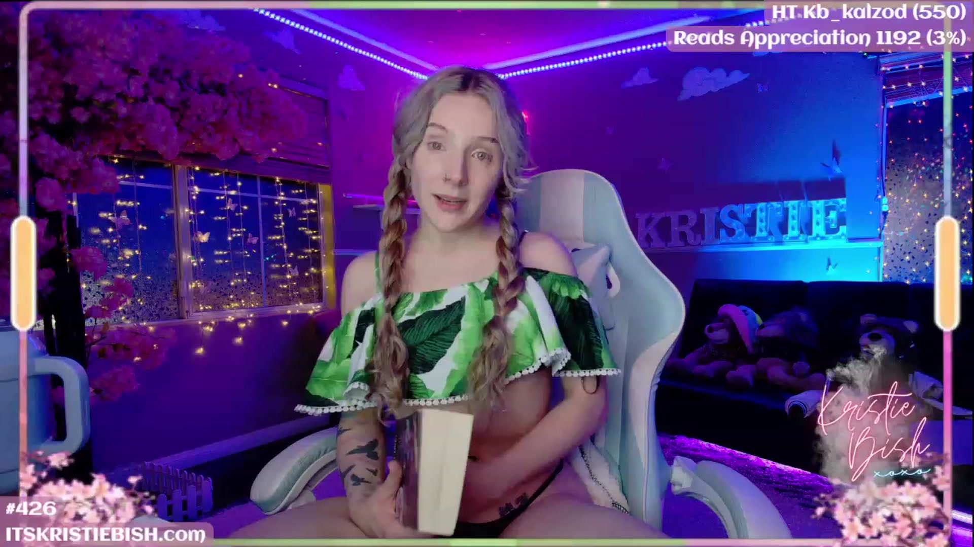 Gallery image thumbnail from KristieBish's myfreecams stream on, 08/01/2023, 05:43 image 4 of 20
