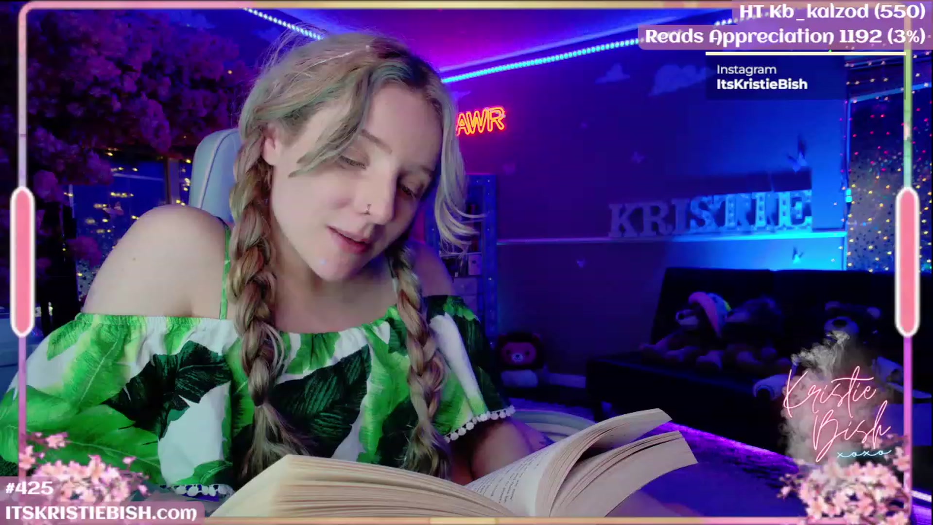 Gallery image thumbnail from KristieBish's myfreecams stream on, 08/01/2023, 05:43 image 10 of 20