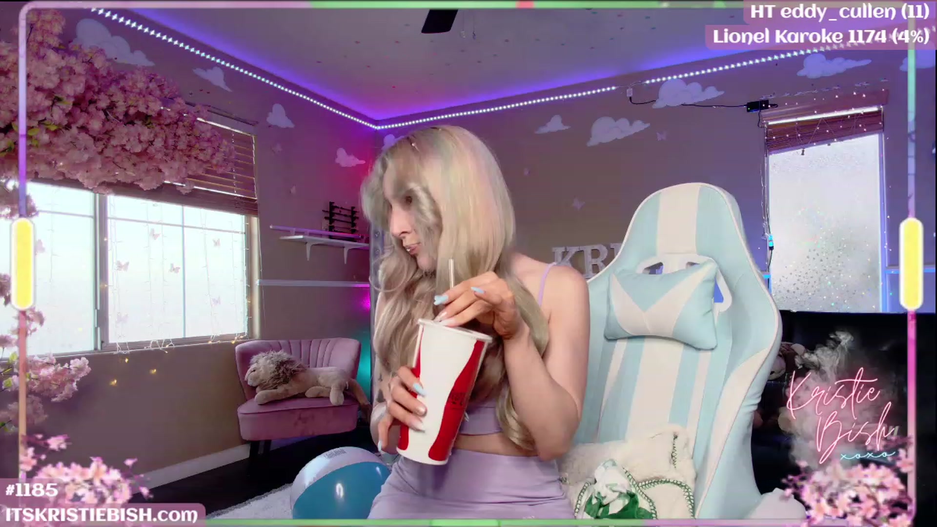 Gallery image thumbnail from KristieBish's myfreecams stream on, 08/03/2023, 03:50 image 1 of 20