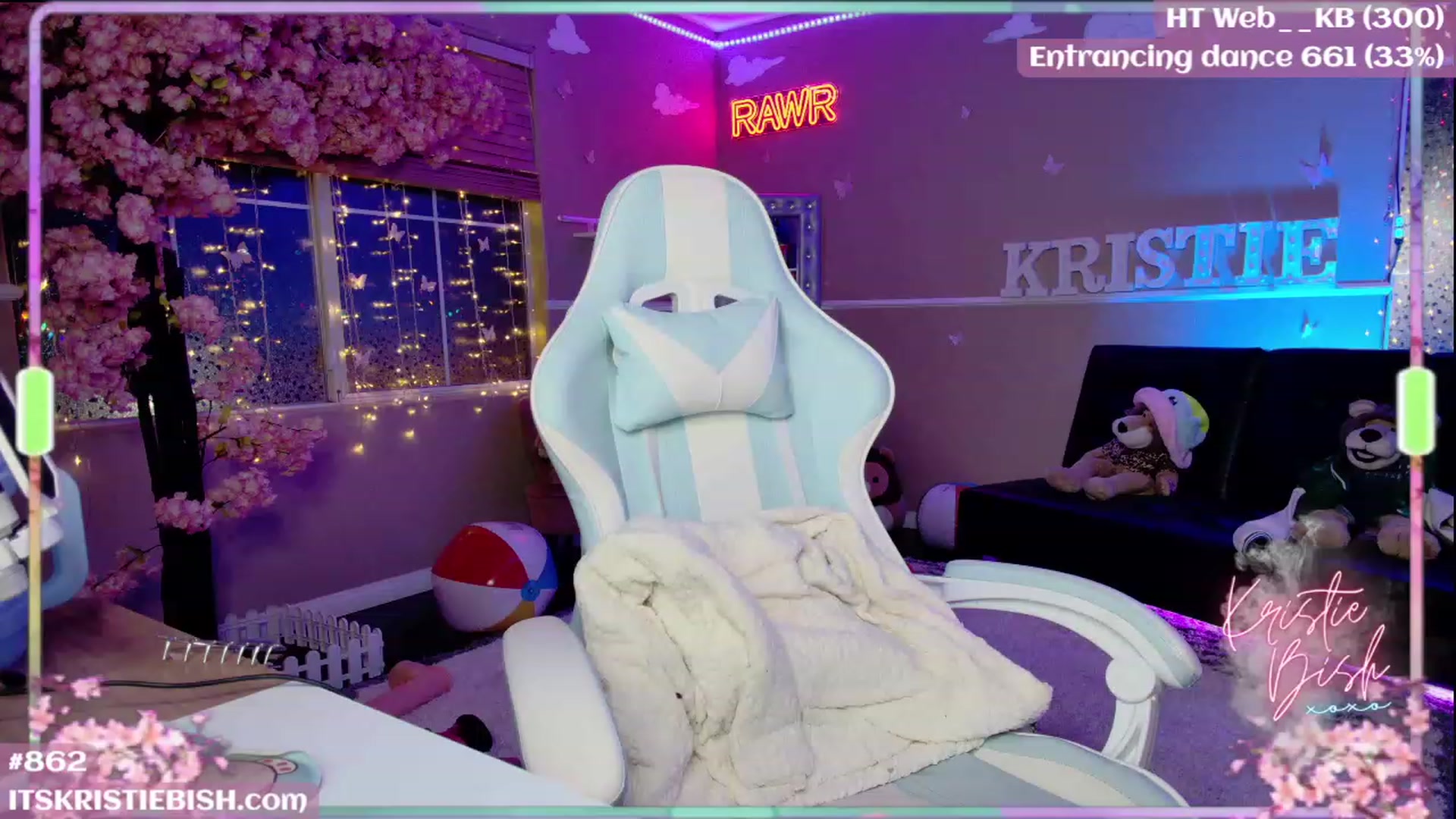 Gallery image thumbnail from KristieBish's myfreecams stream on, 08/03/2023, 04:45 image 7 of 20