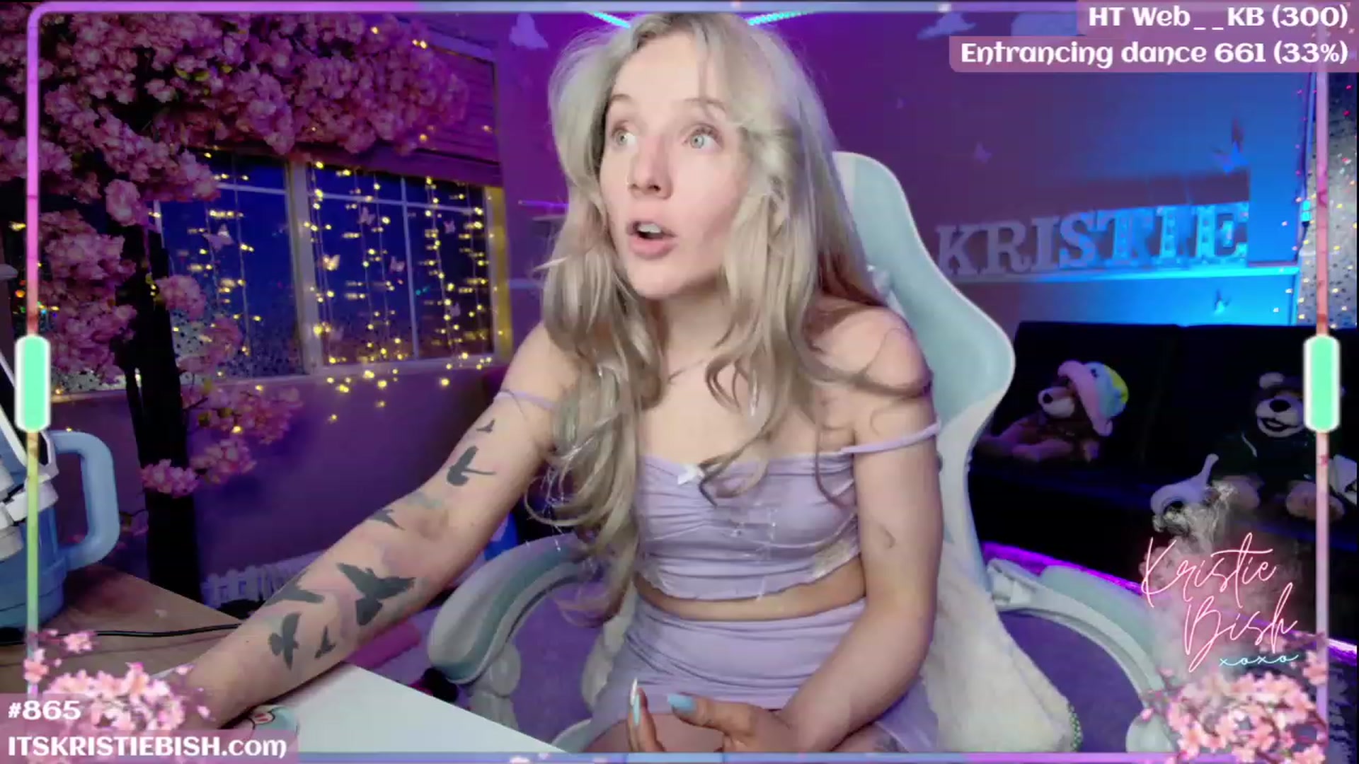 Gallery image thumbnail from KristieBish's myfreecams stream on, 08/03/2023, 04:45 image 10 of 20