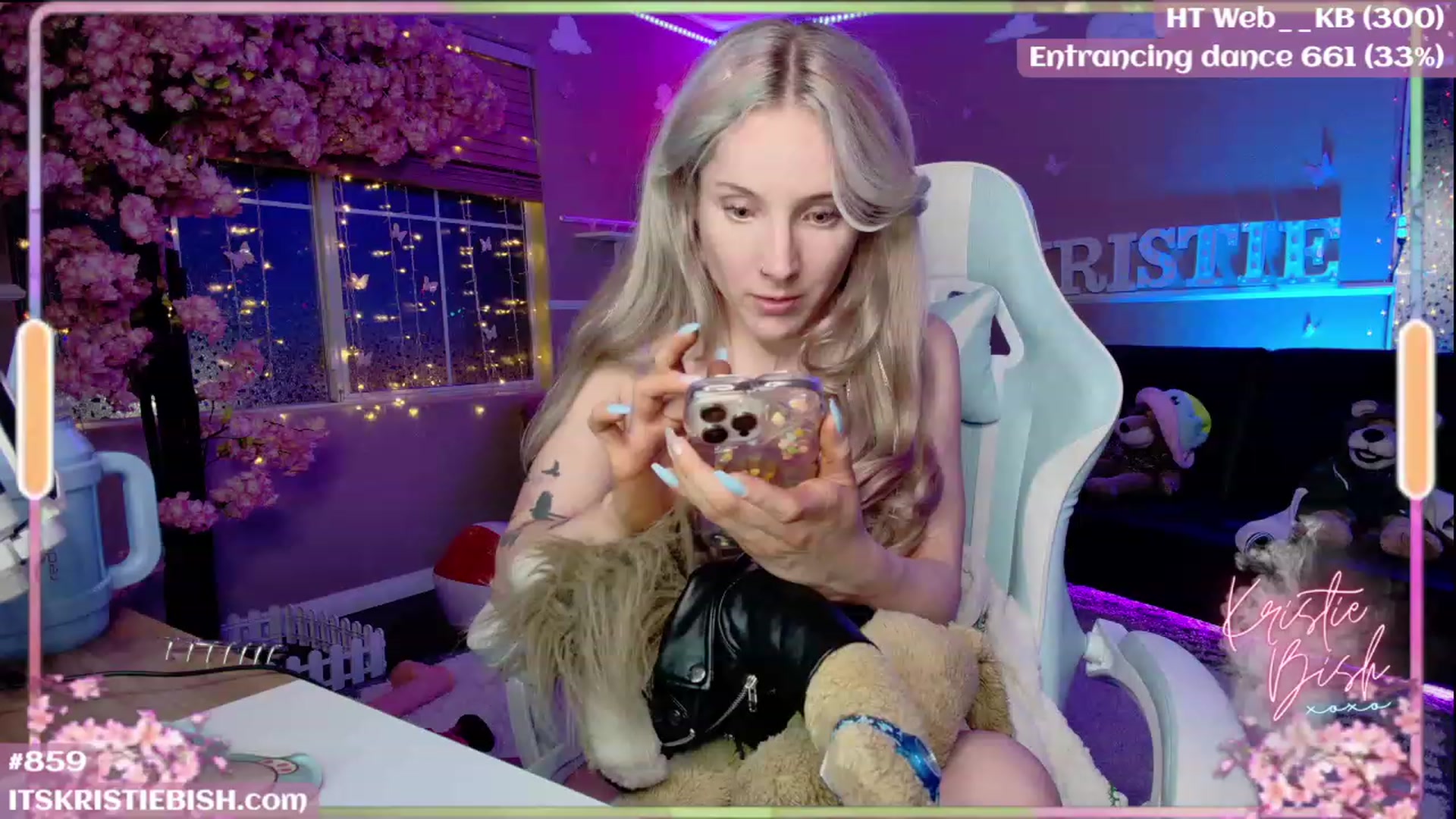 Gallery image thumbnail from KristieBish's myfreecams stream on, 08/03/2023, 04:45 image 3 of 20
