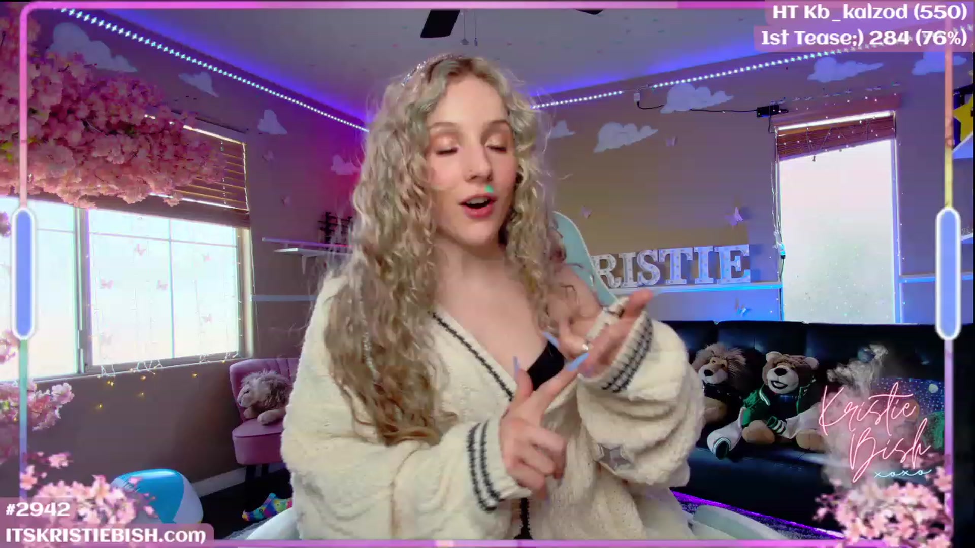 Gallery image thumbnail from KristieBish's myfreecams stream on, 08/12/2023, 02:32 image 4 of 20